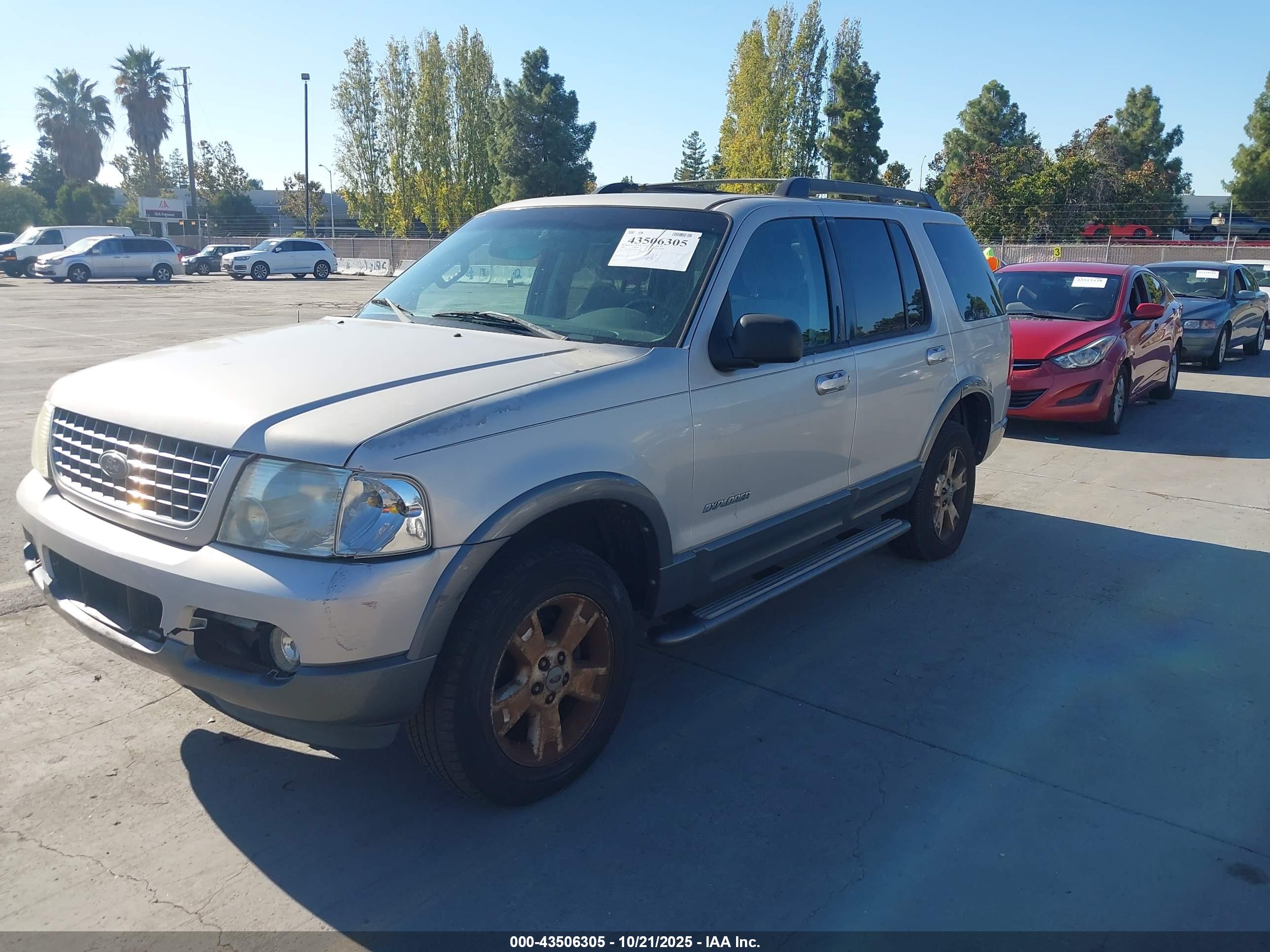 FORD EXPLORER image 2