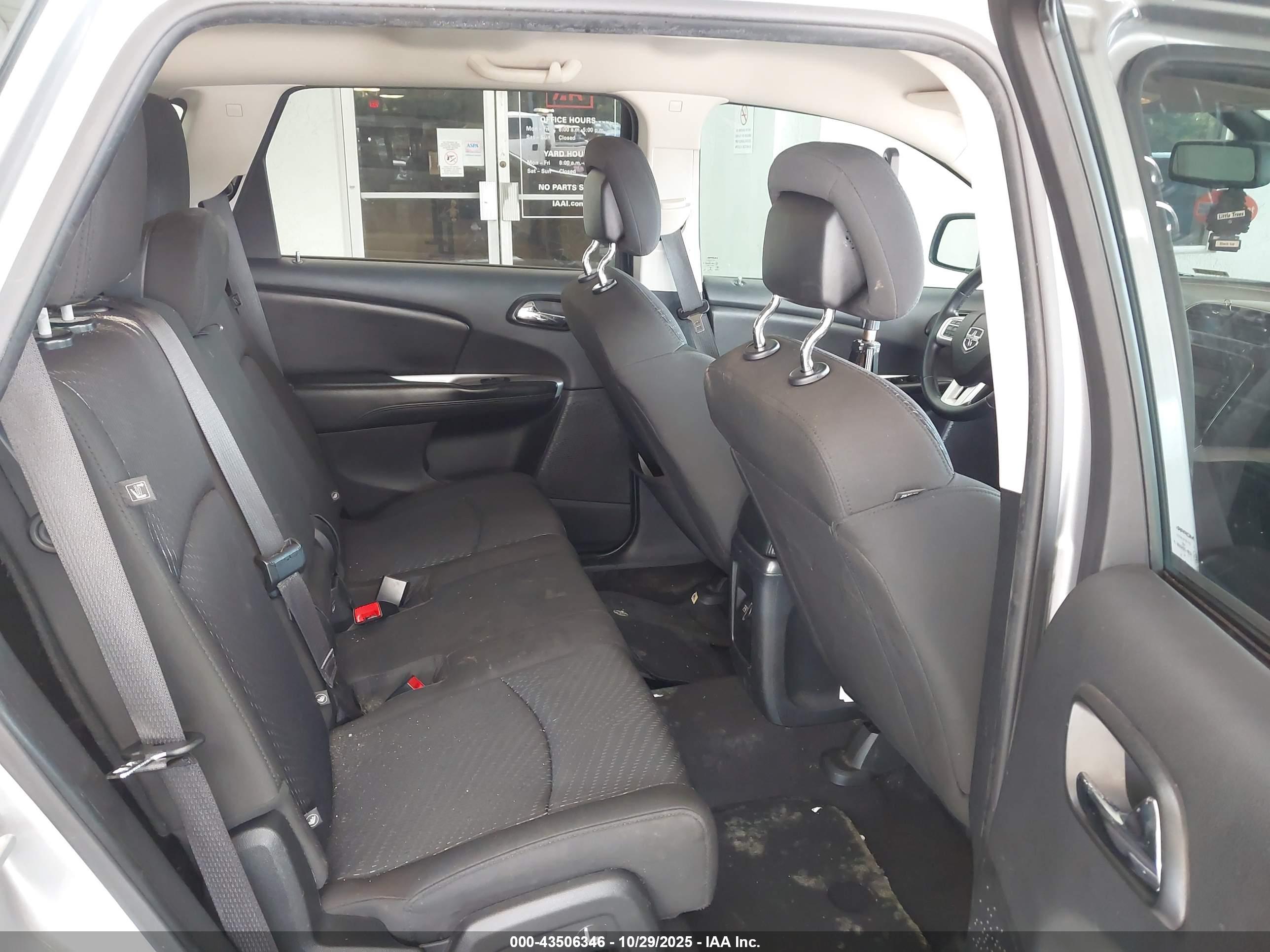 DODGE JOURNEY image 8