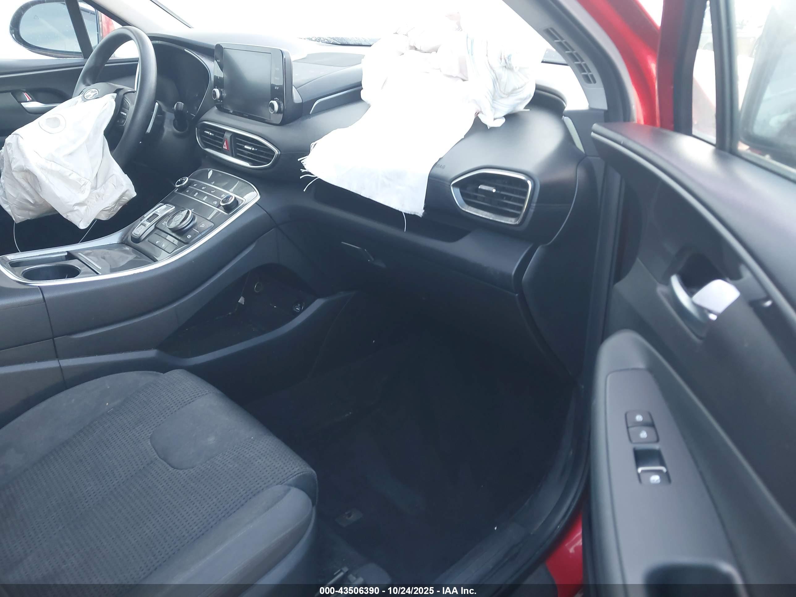 HYUNDAI SANTA image 5
