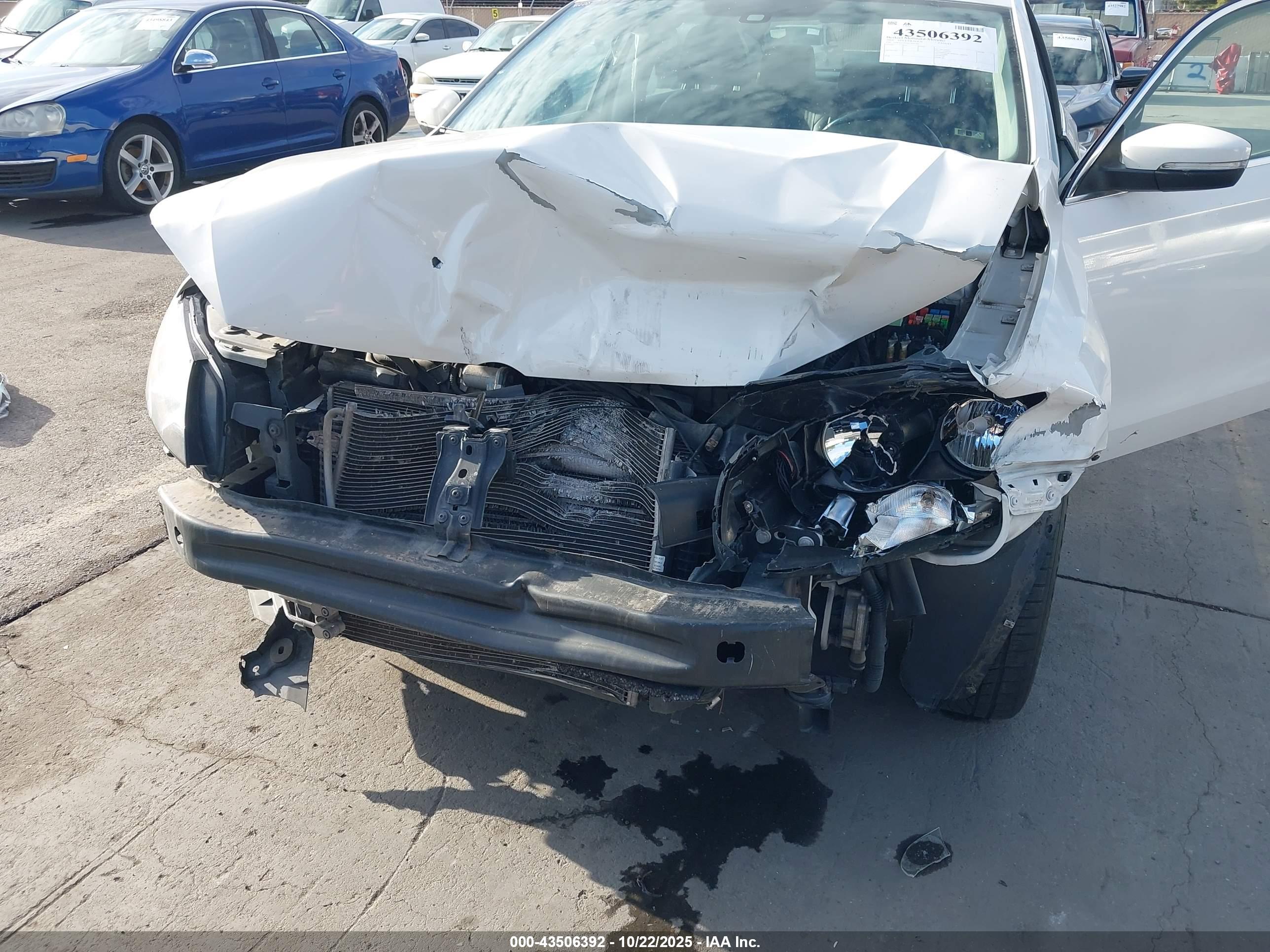 VOLKSWAGEN PASSAT image 6