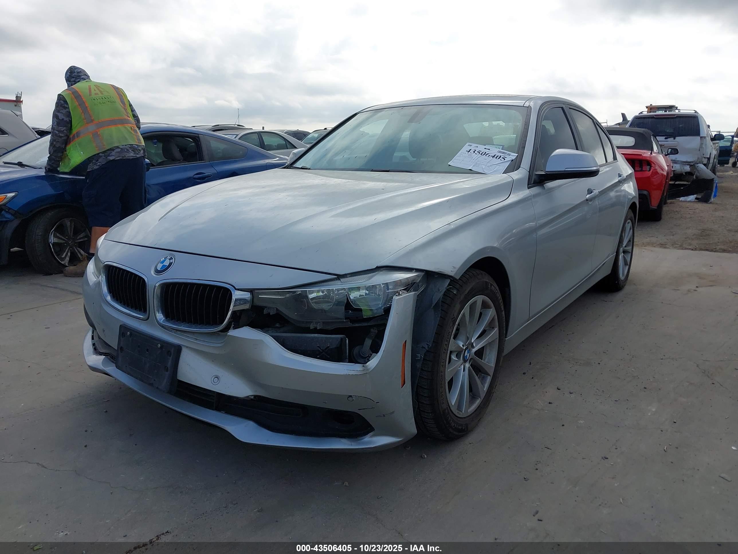 BMW 320I image 2