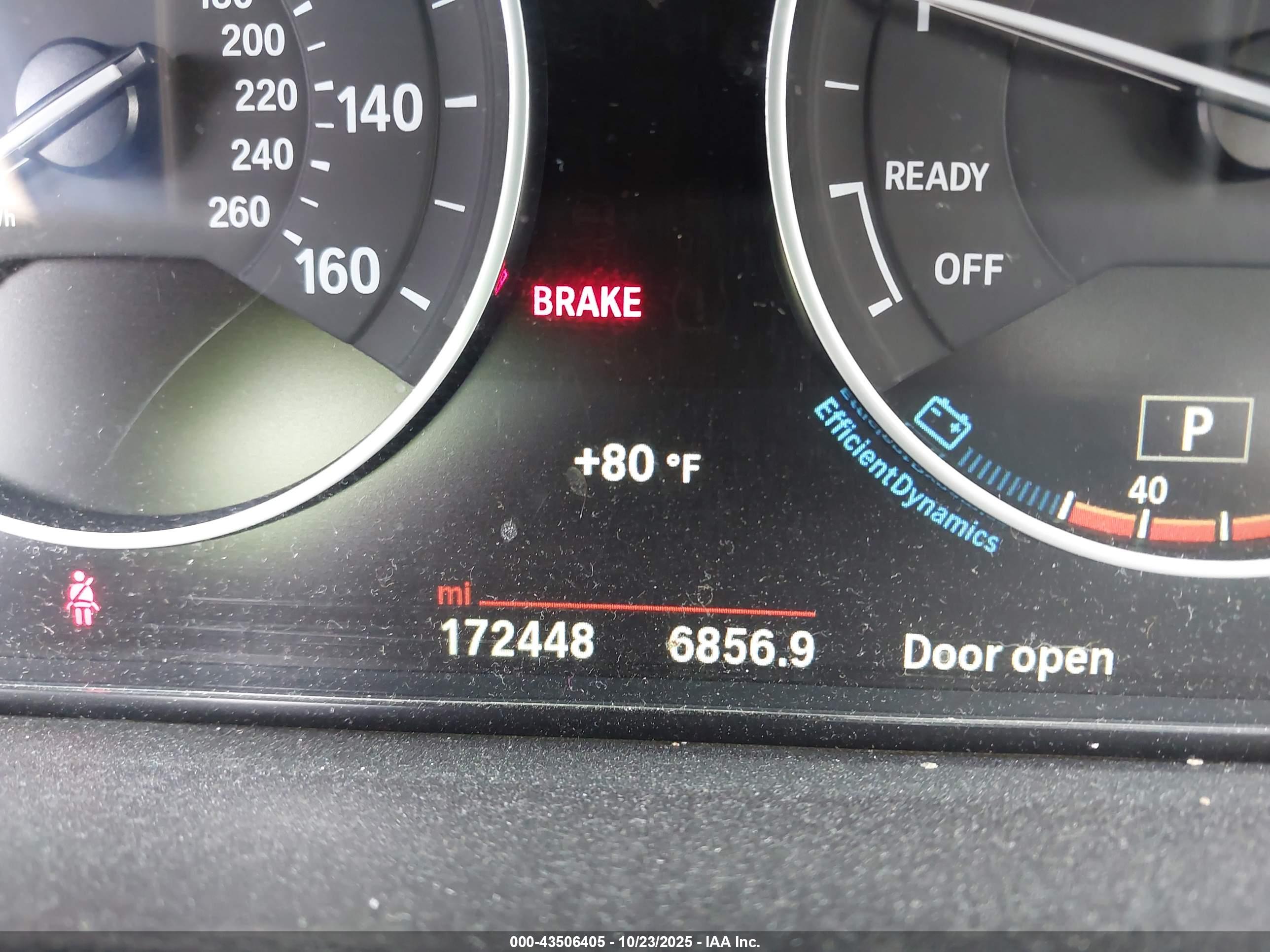 BMW 320I image 7
