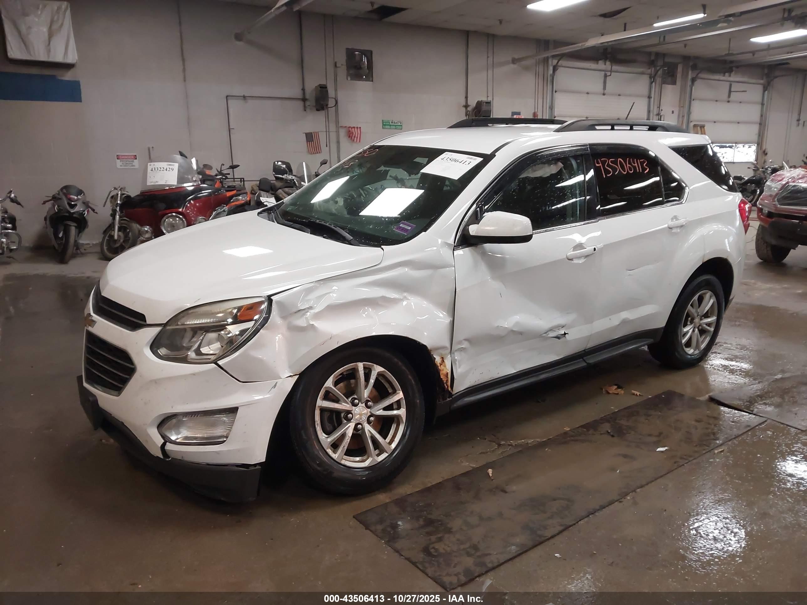 CHEVROLET EQUINOX image 2