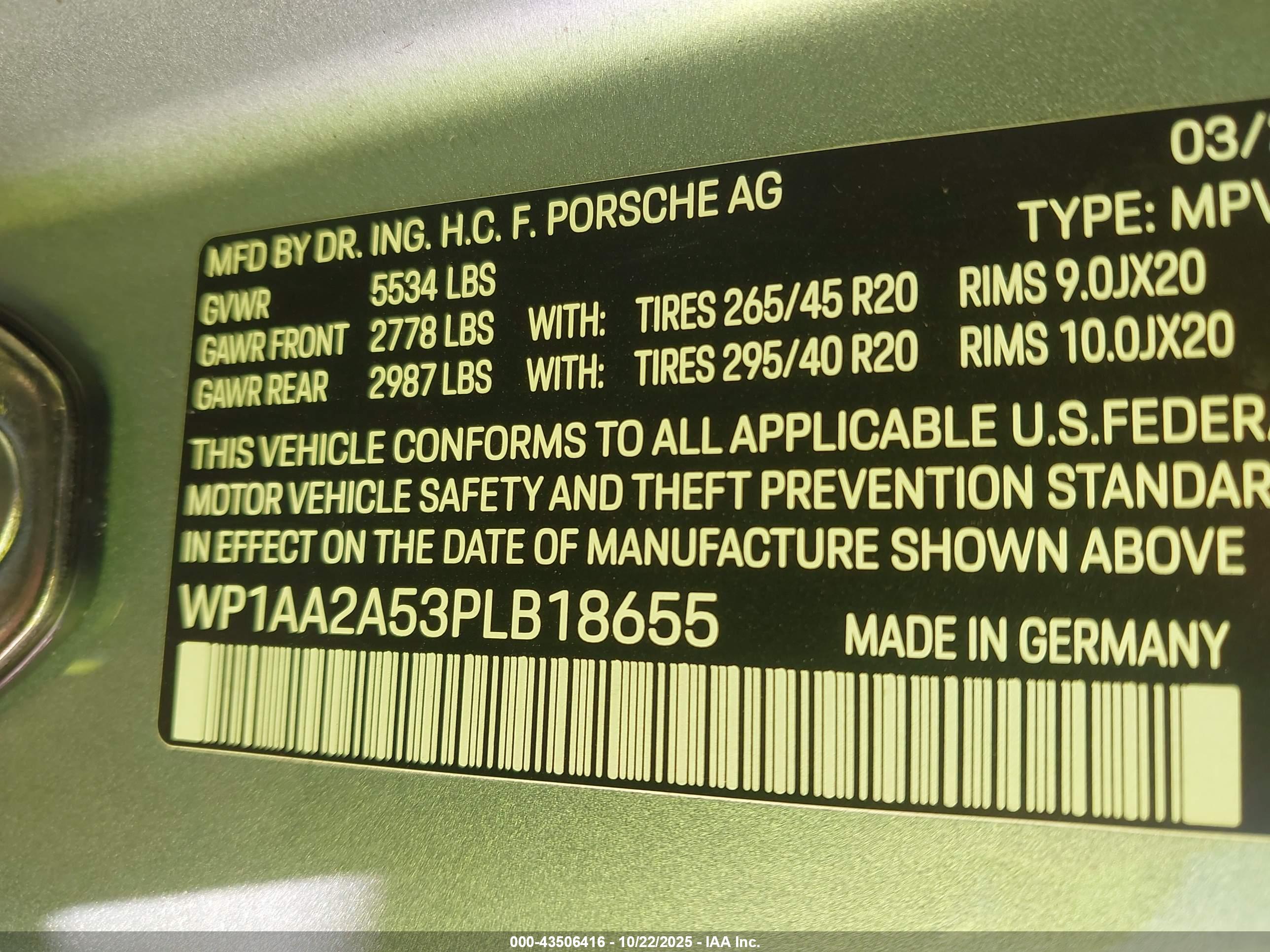 PORSCHE MACAN image 9