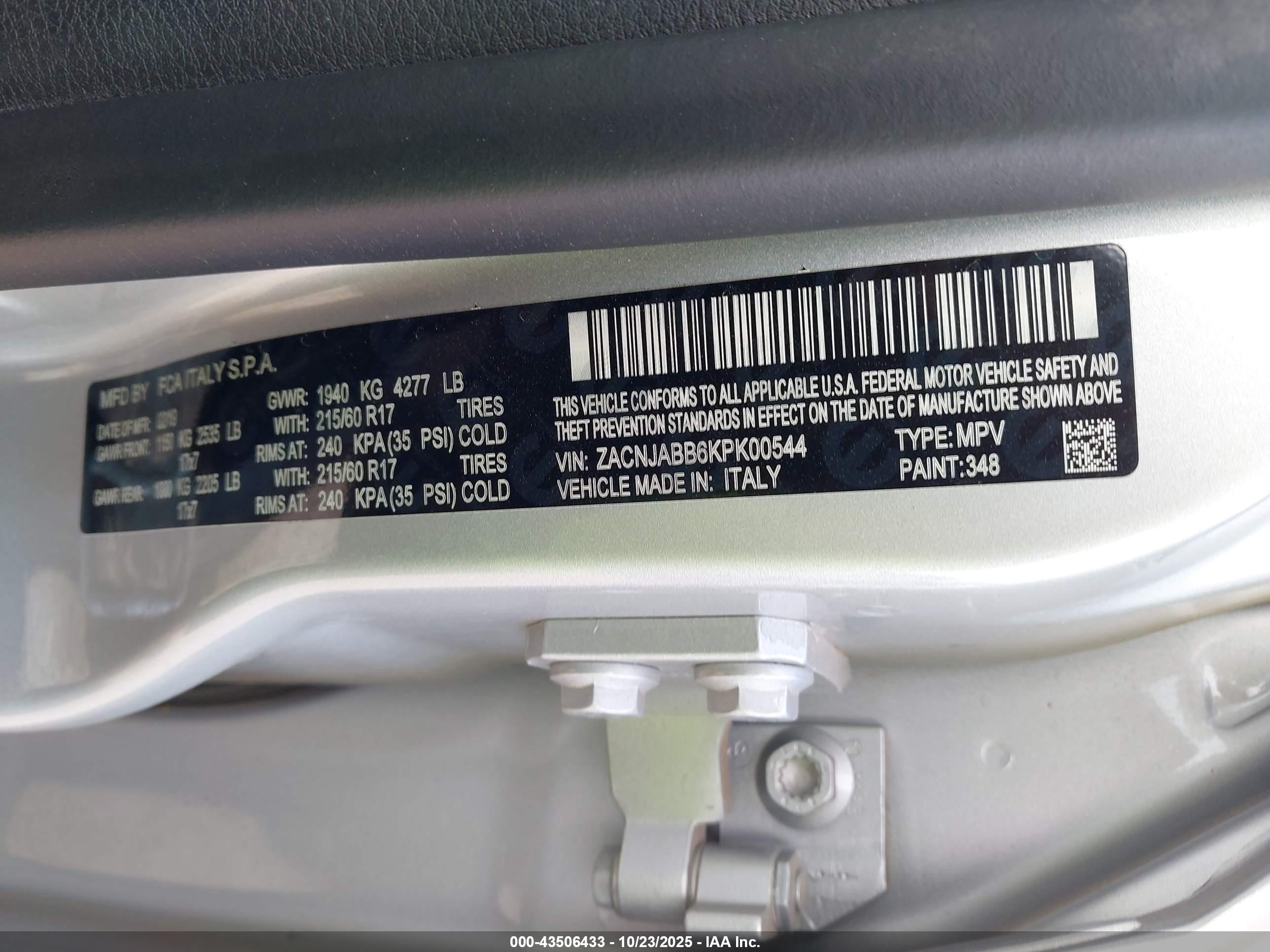 JEEP RENEGADE image 9