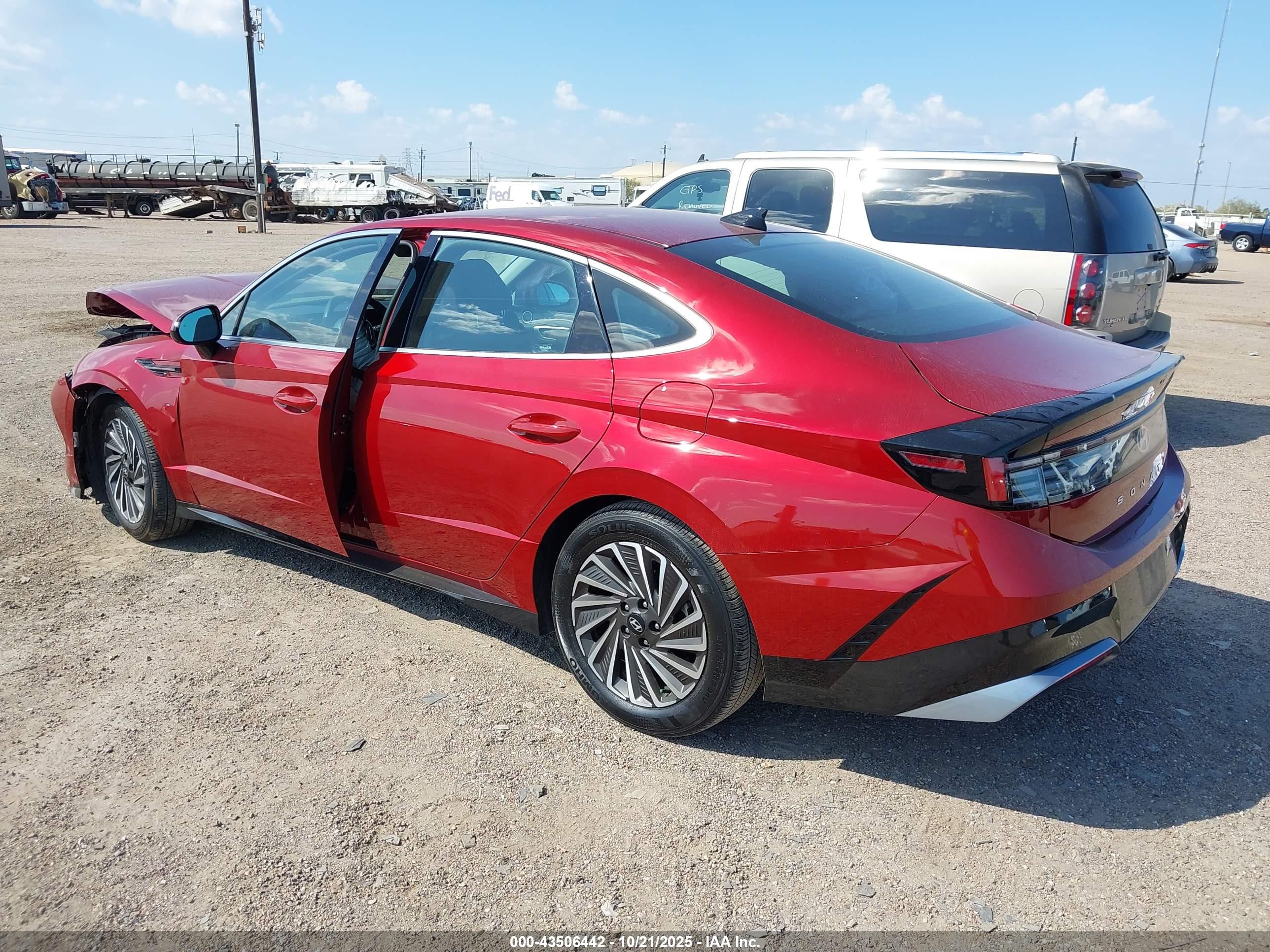 HYUNDAI SONATA image 3