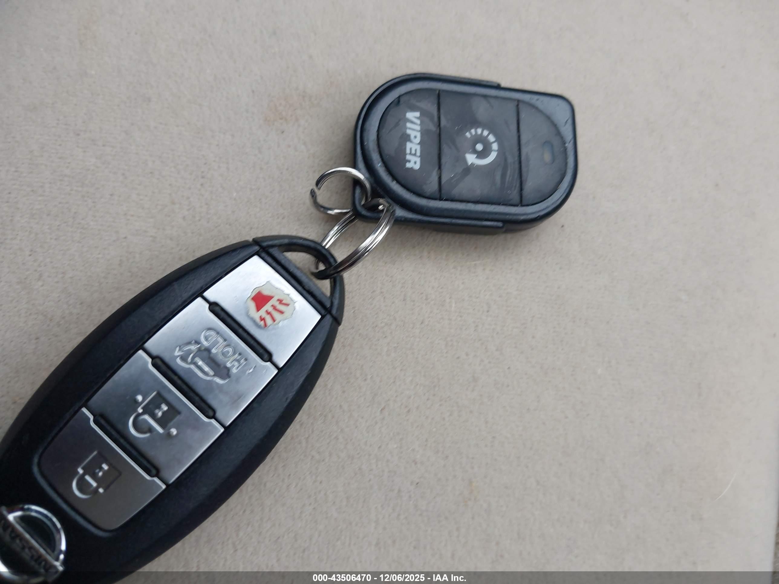NISSAN ROGUE image 11