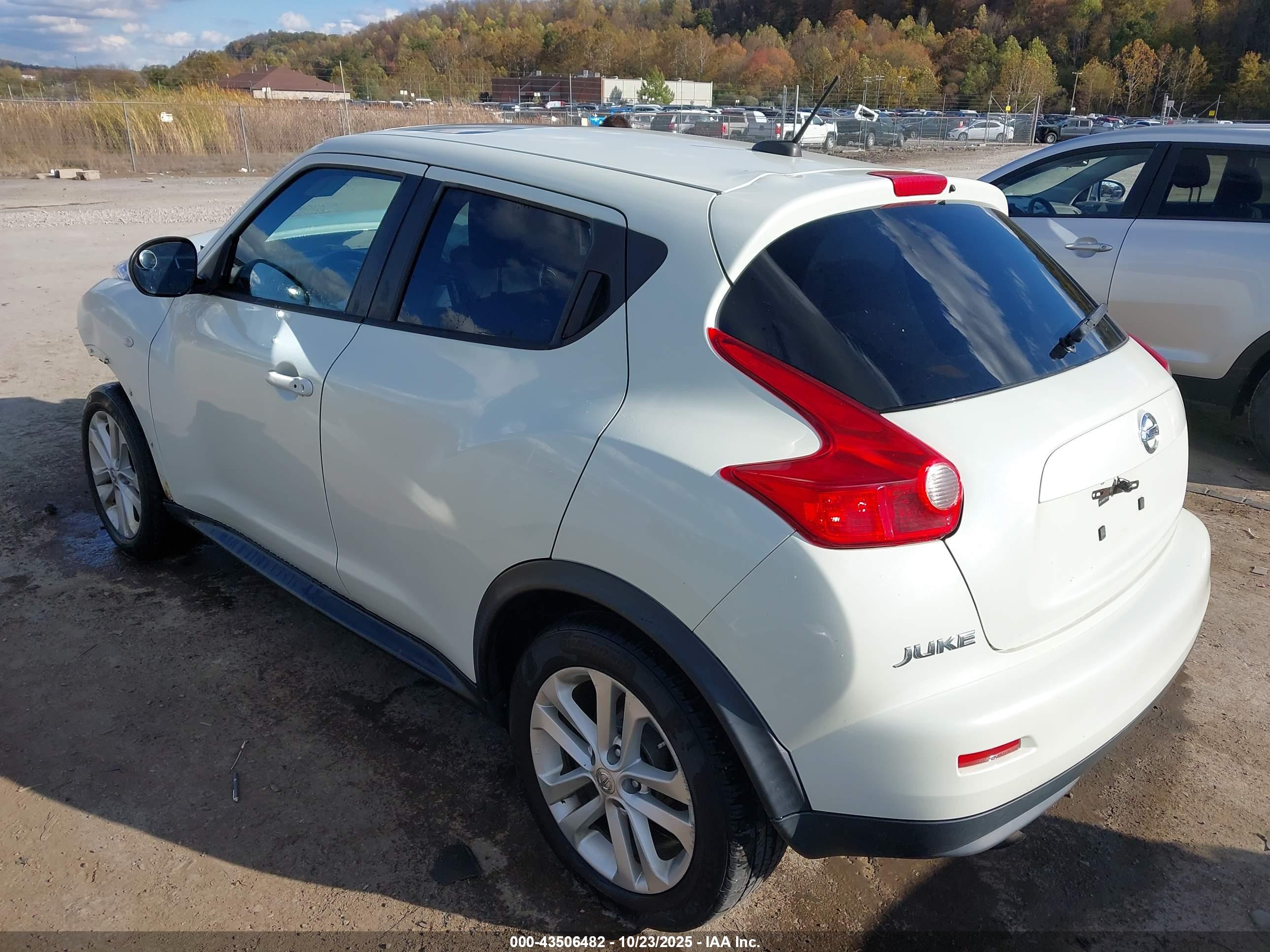 NISSAN JUKE image 3