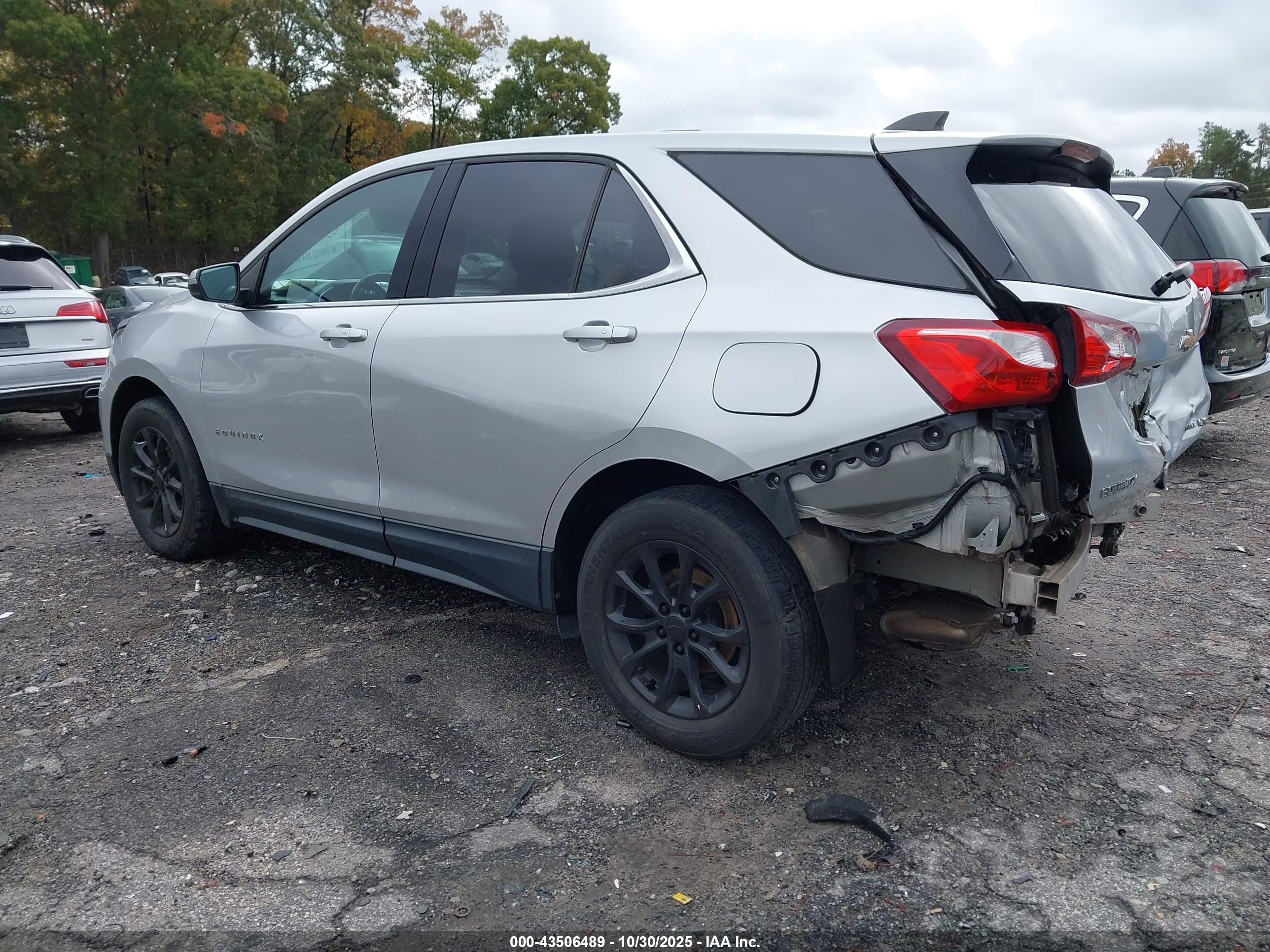 CHEVROLET EQUINOX image 3