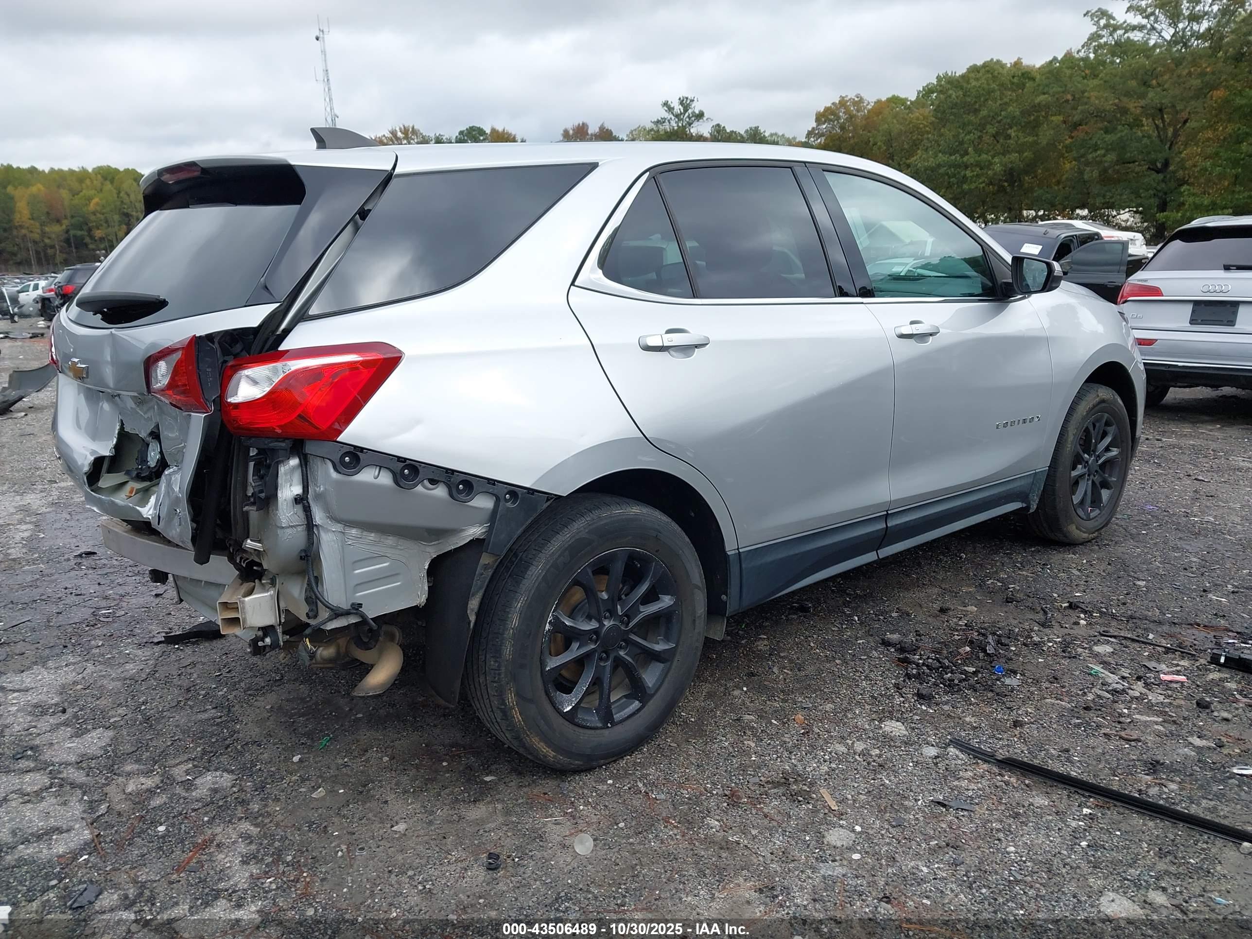 CHEVROLET EQUINOX image 4