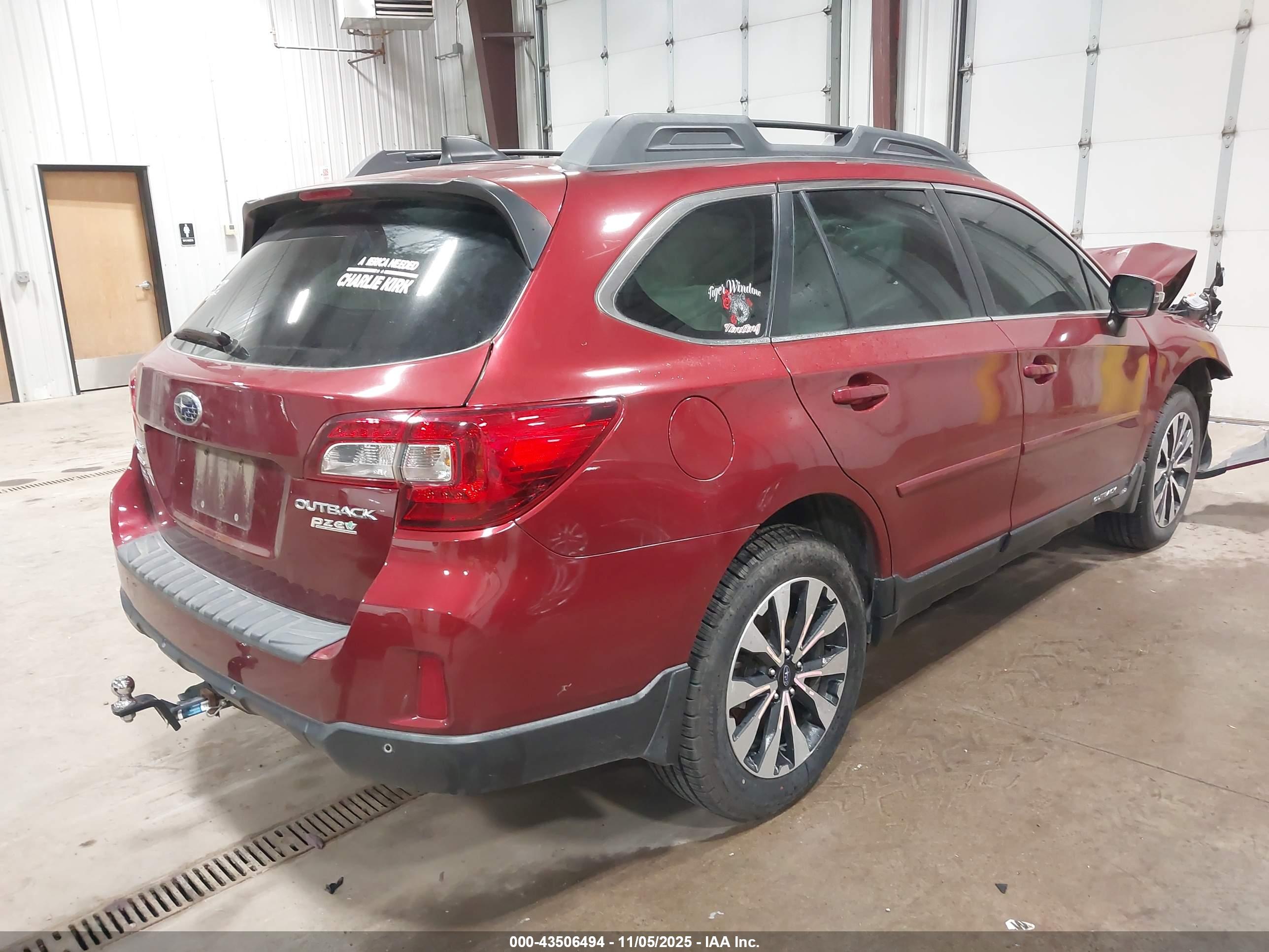 SUBARU OUTBACK image 4