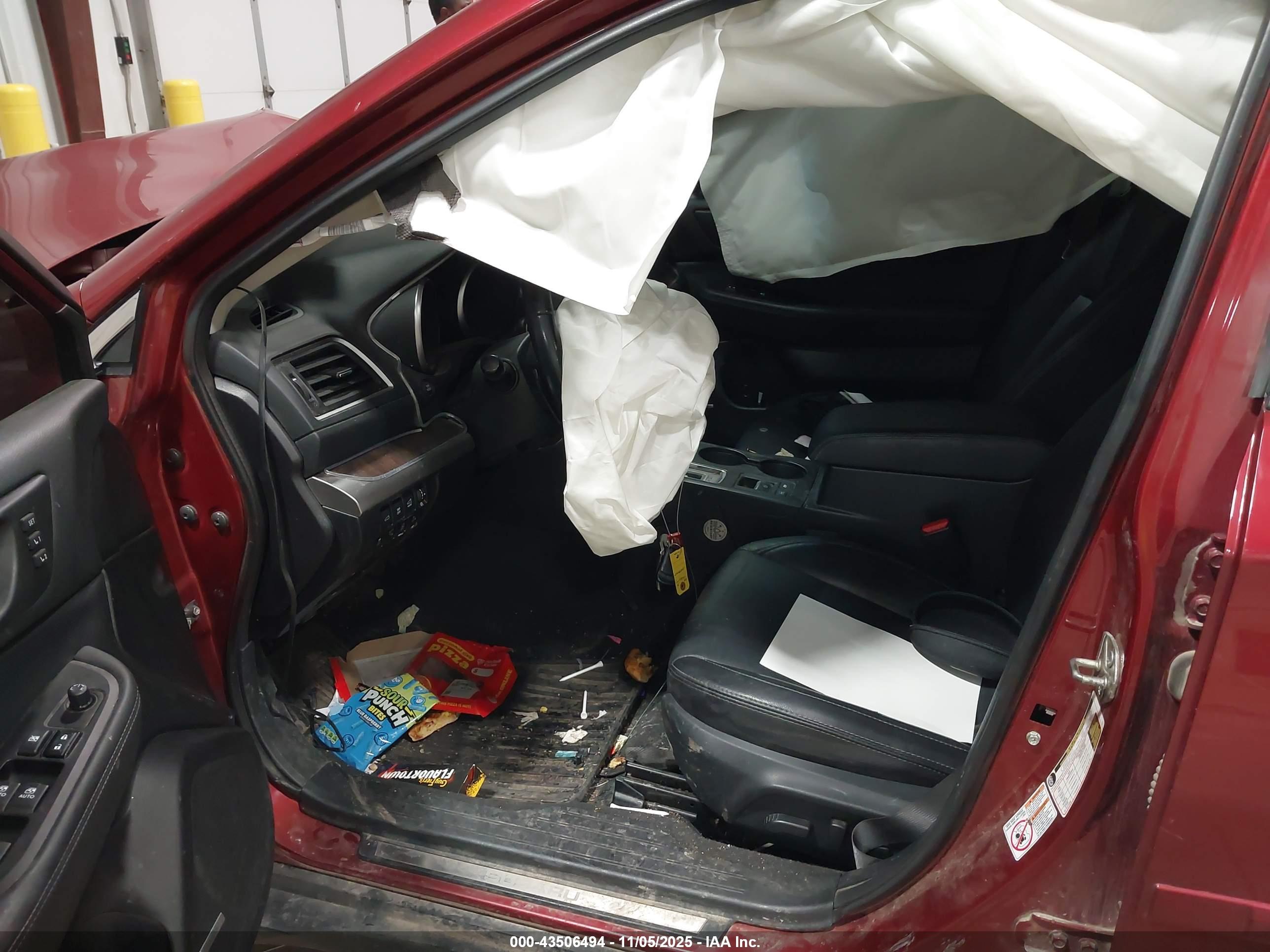 SUBARU OUTBACK image 5