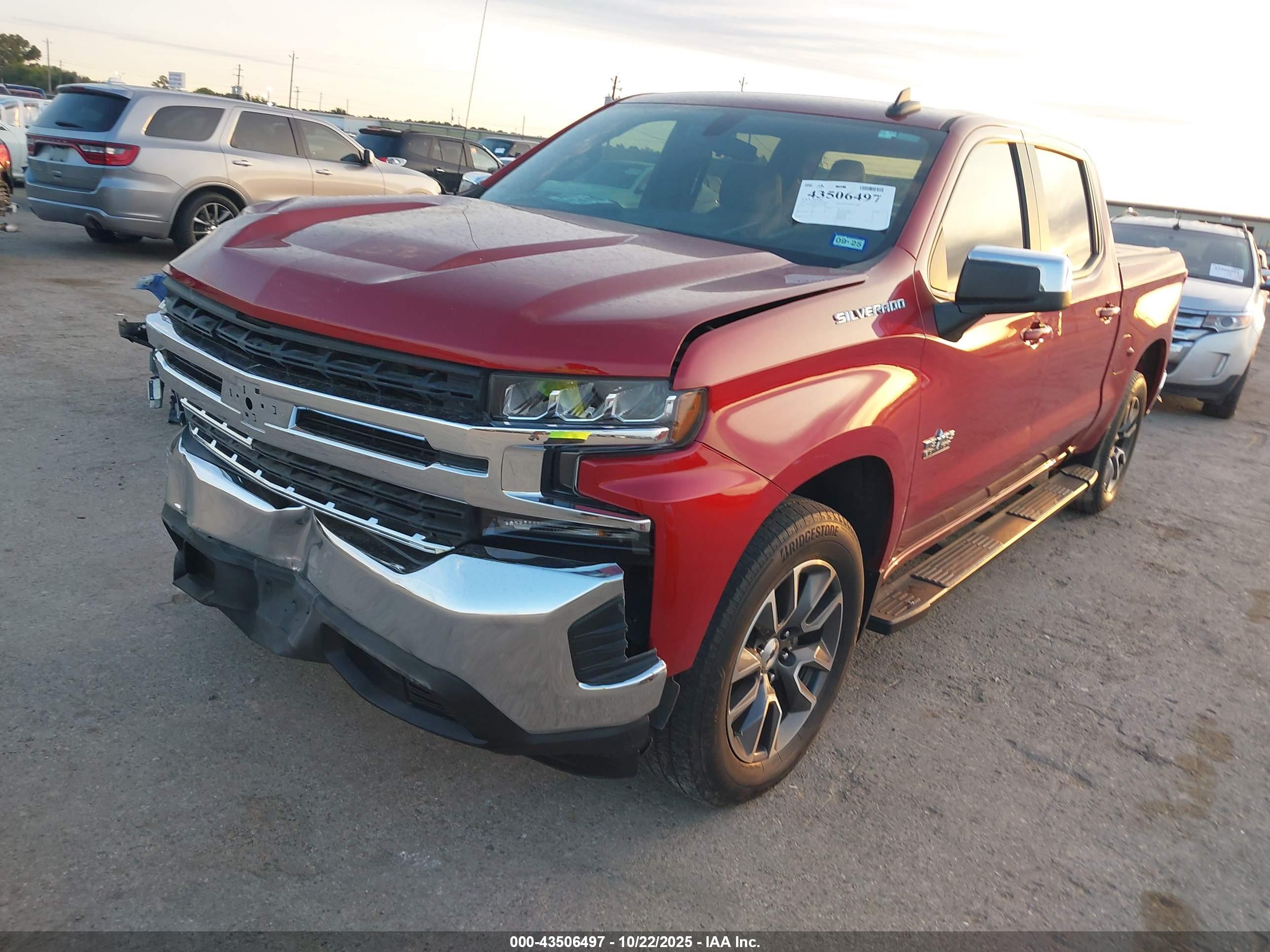 CHEVROLET SILVERADO image 2