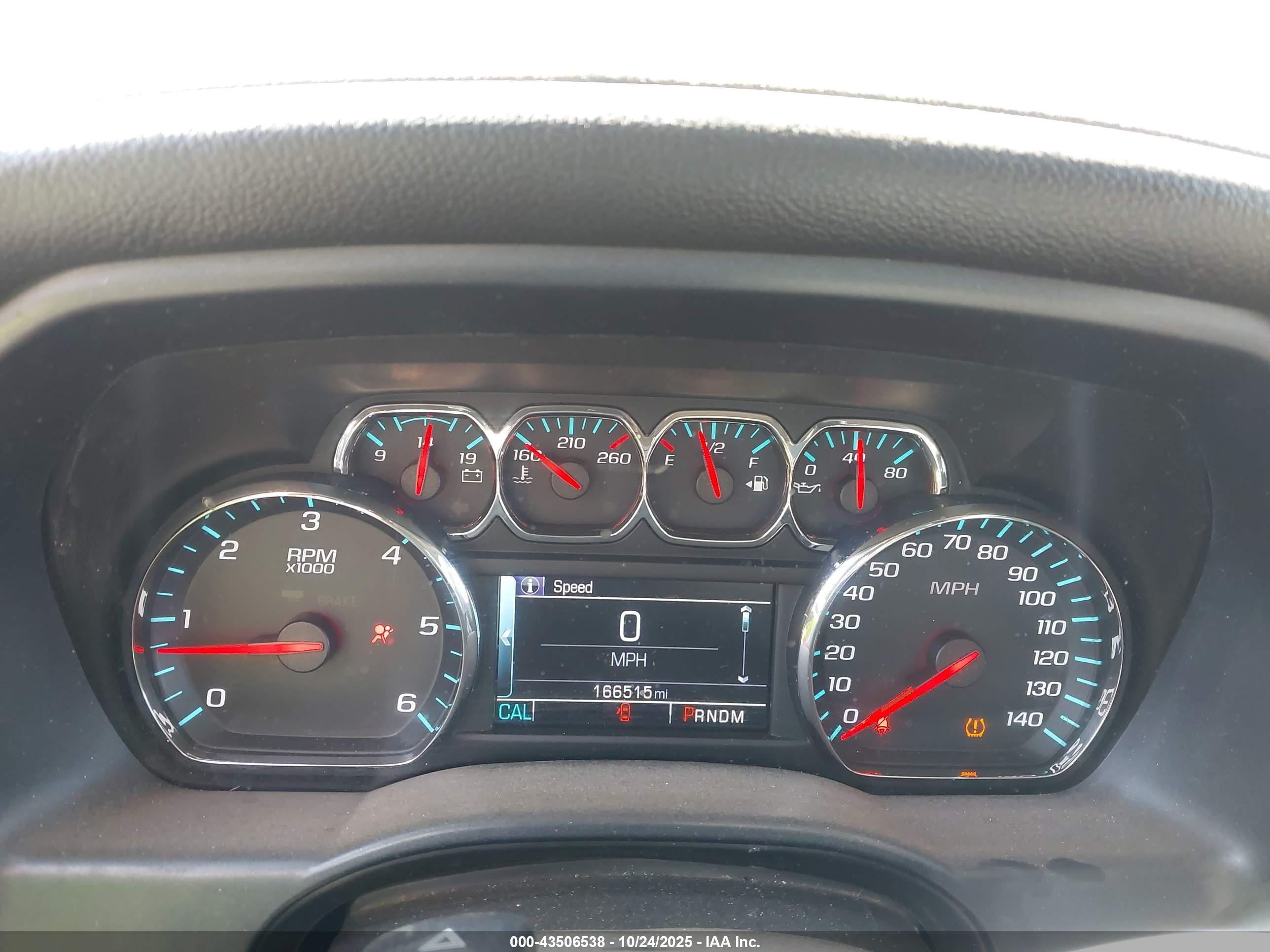 CHEVROLET SILVERADO image 7