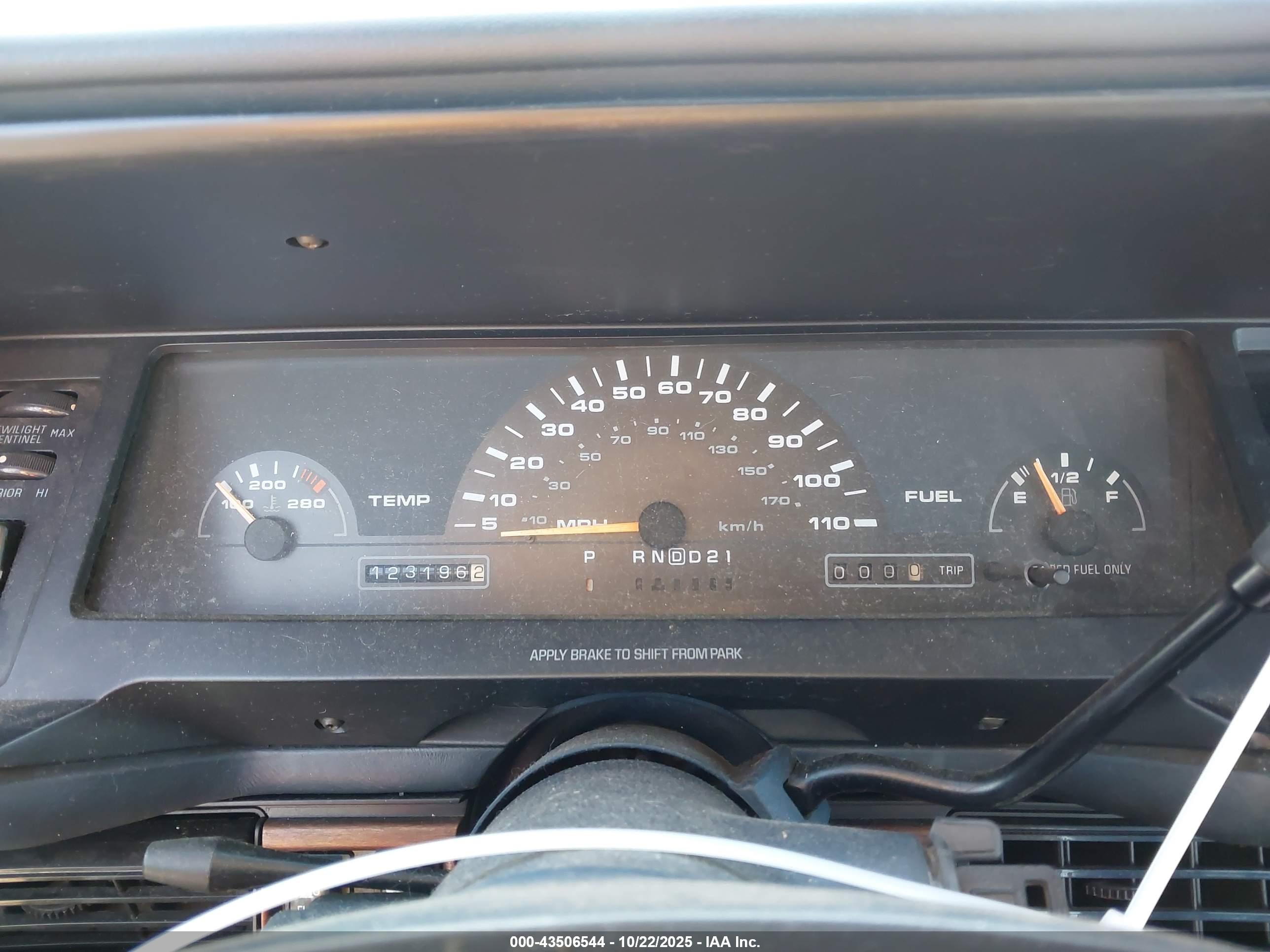 OLDSMOBILE 98 image 6