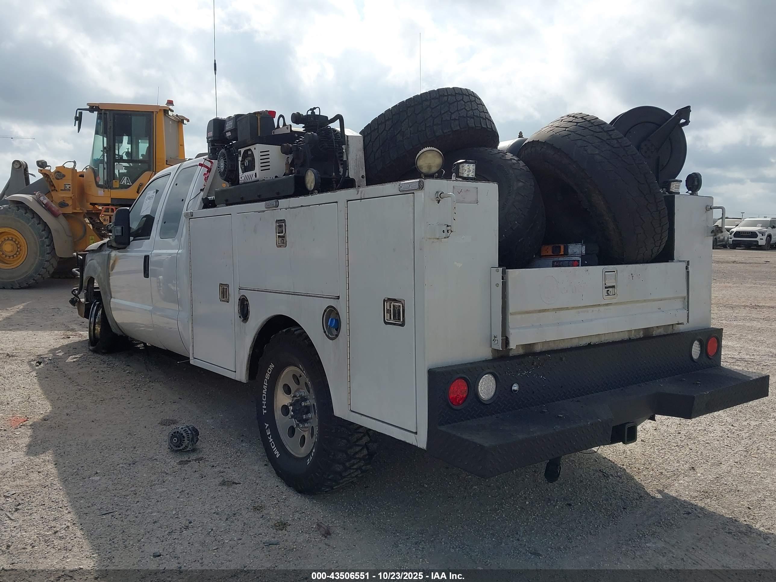 FORD F-250 image 3