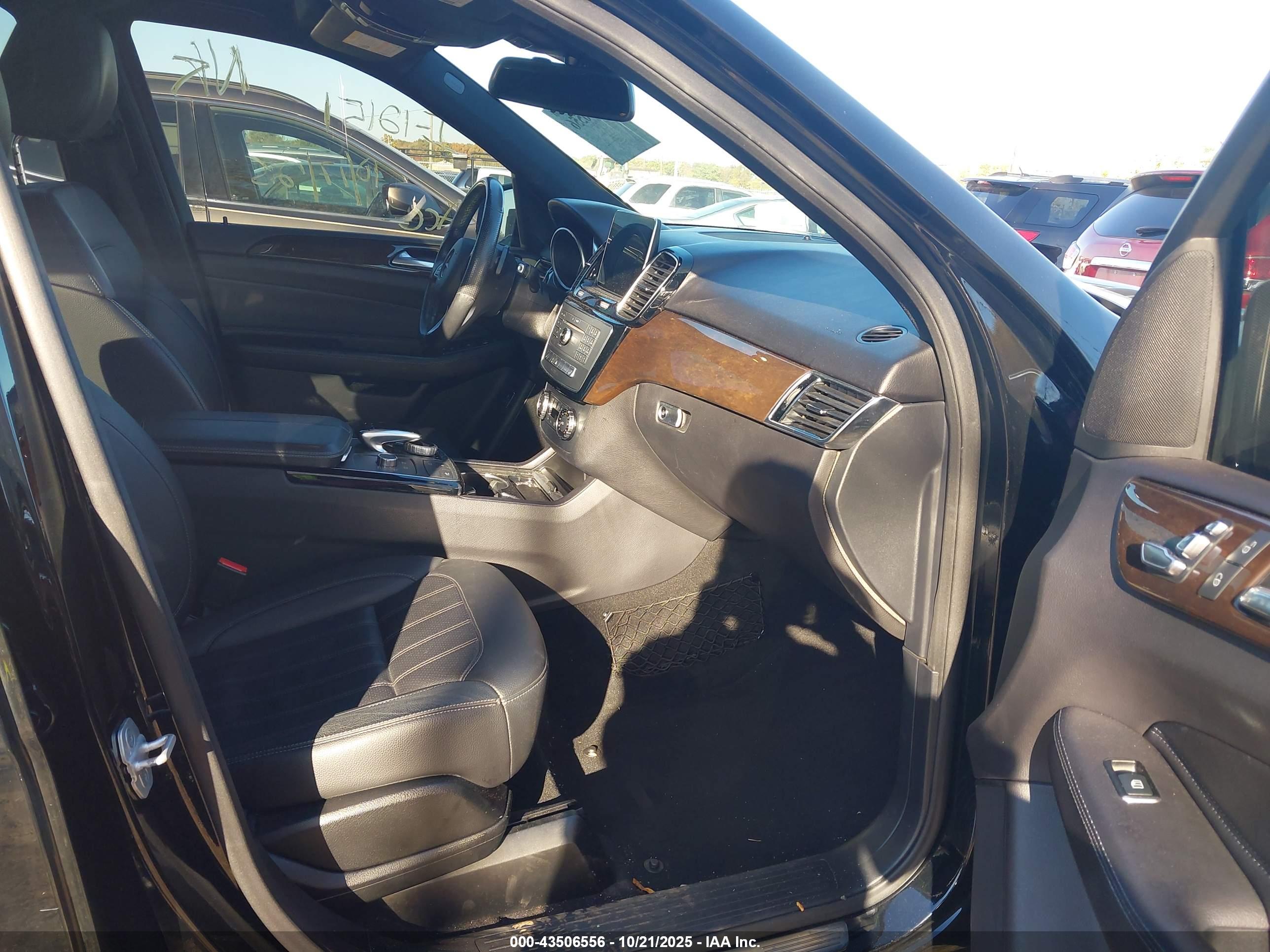 MERCEDES-BENZ GLE image 5