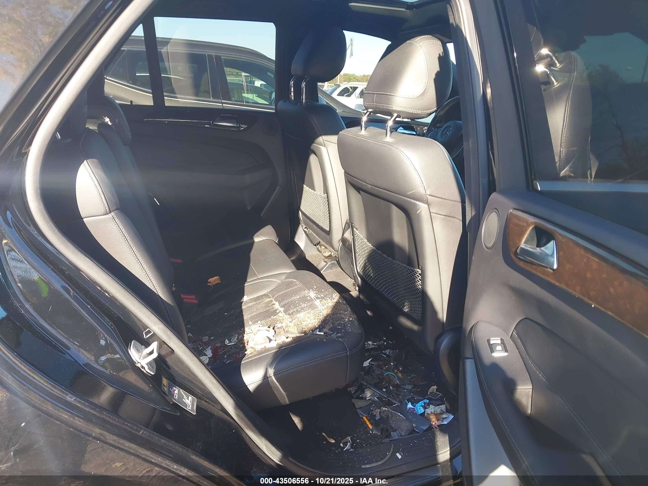 MERCEDES-BENZ GLE image 8