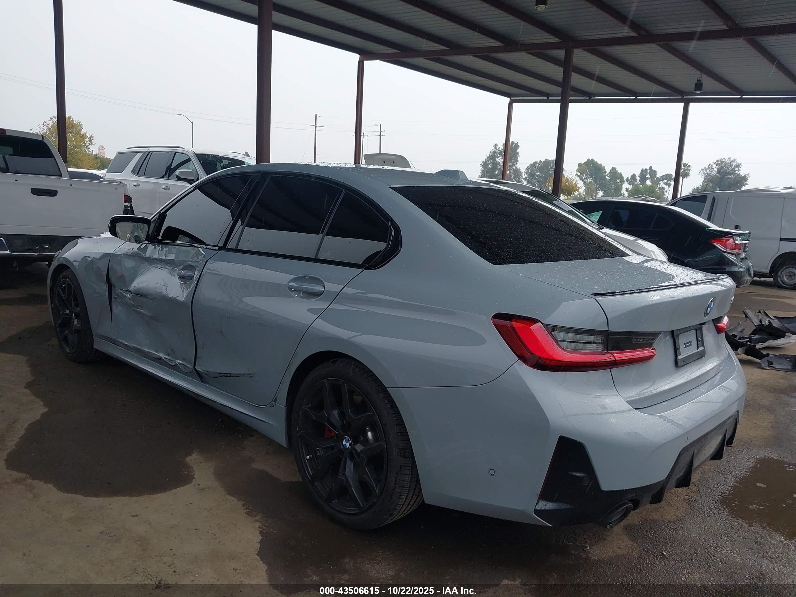 BMW 330I image 3