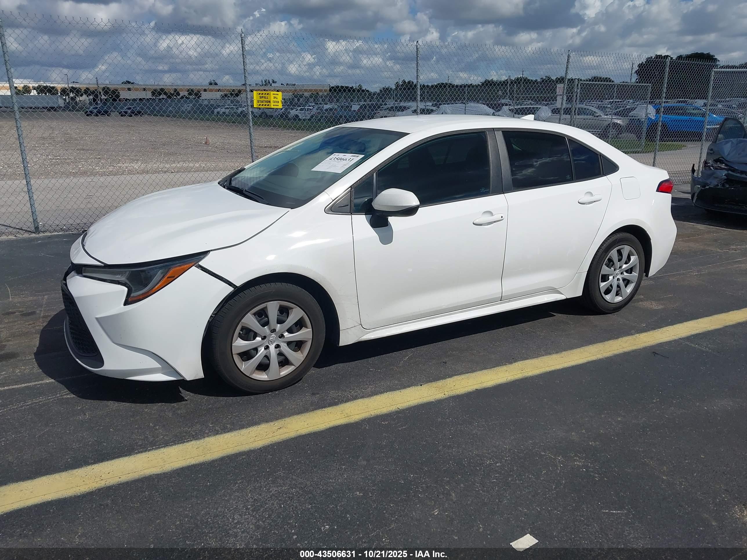 TOYOTA COROLLA image 2