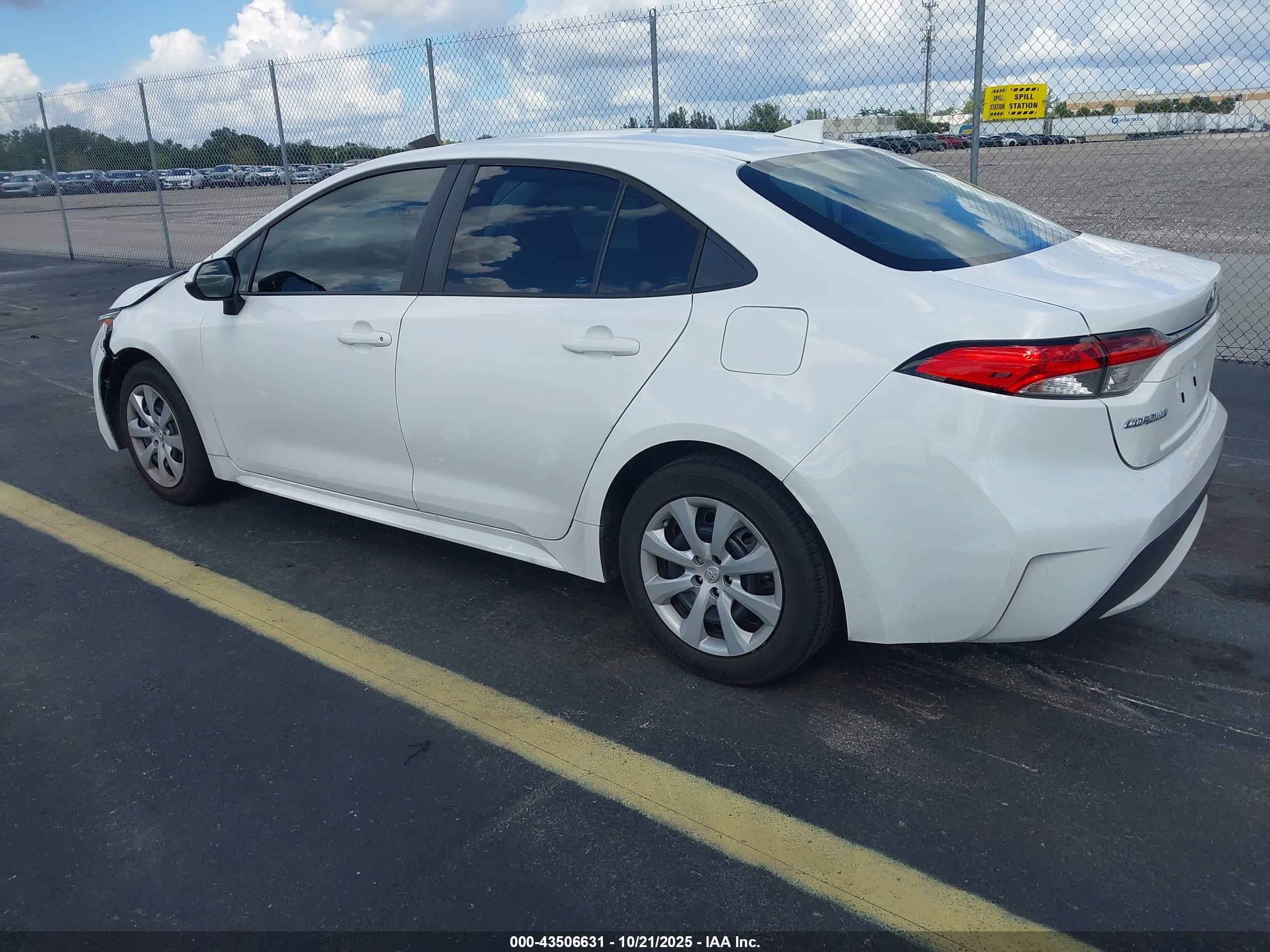 TOYOTA COROLLA image 3