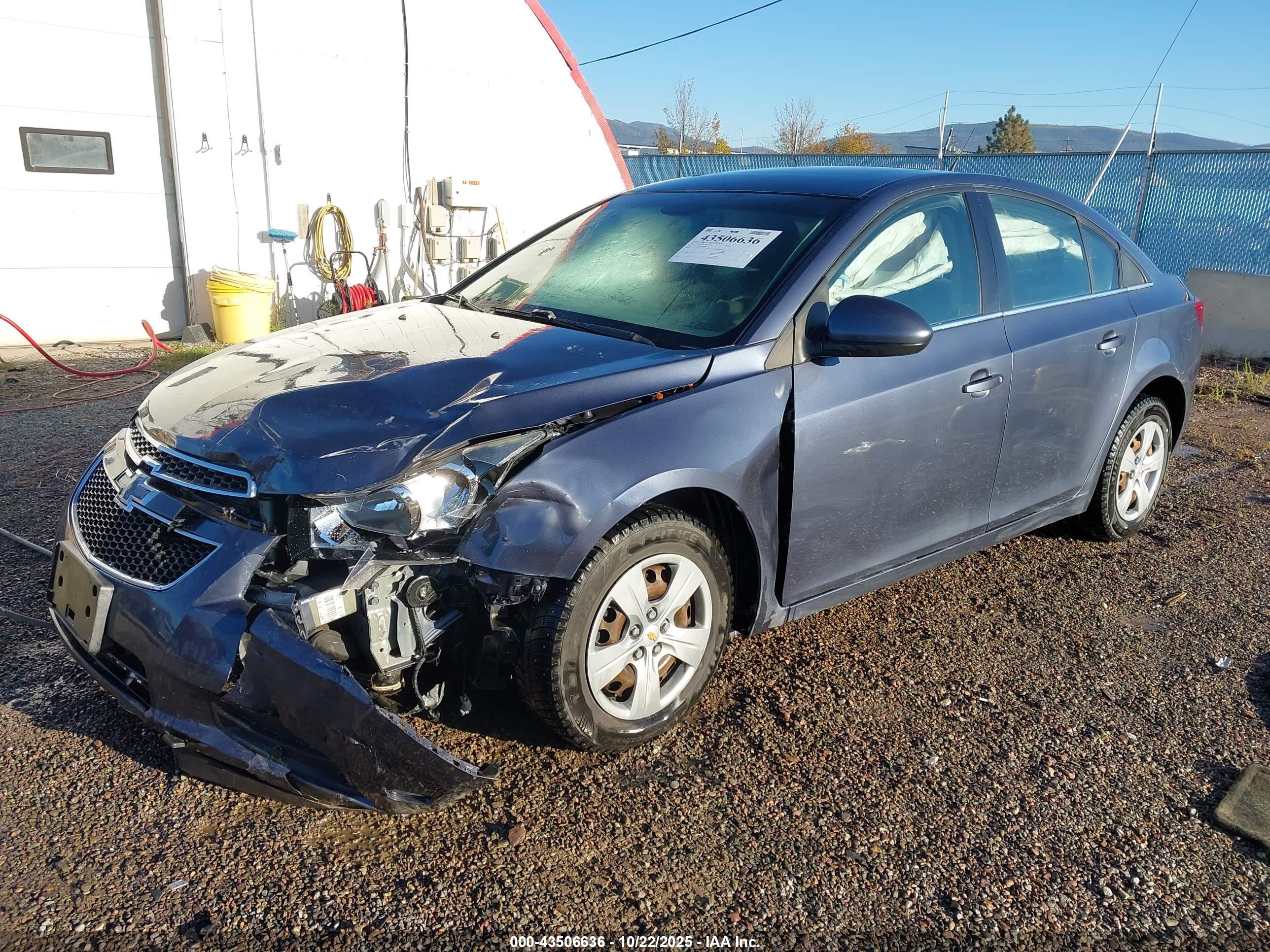 CHEVROLET CRUZE image 2