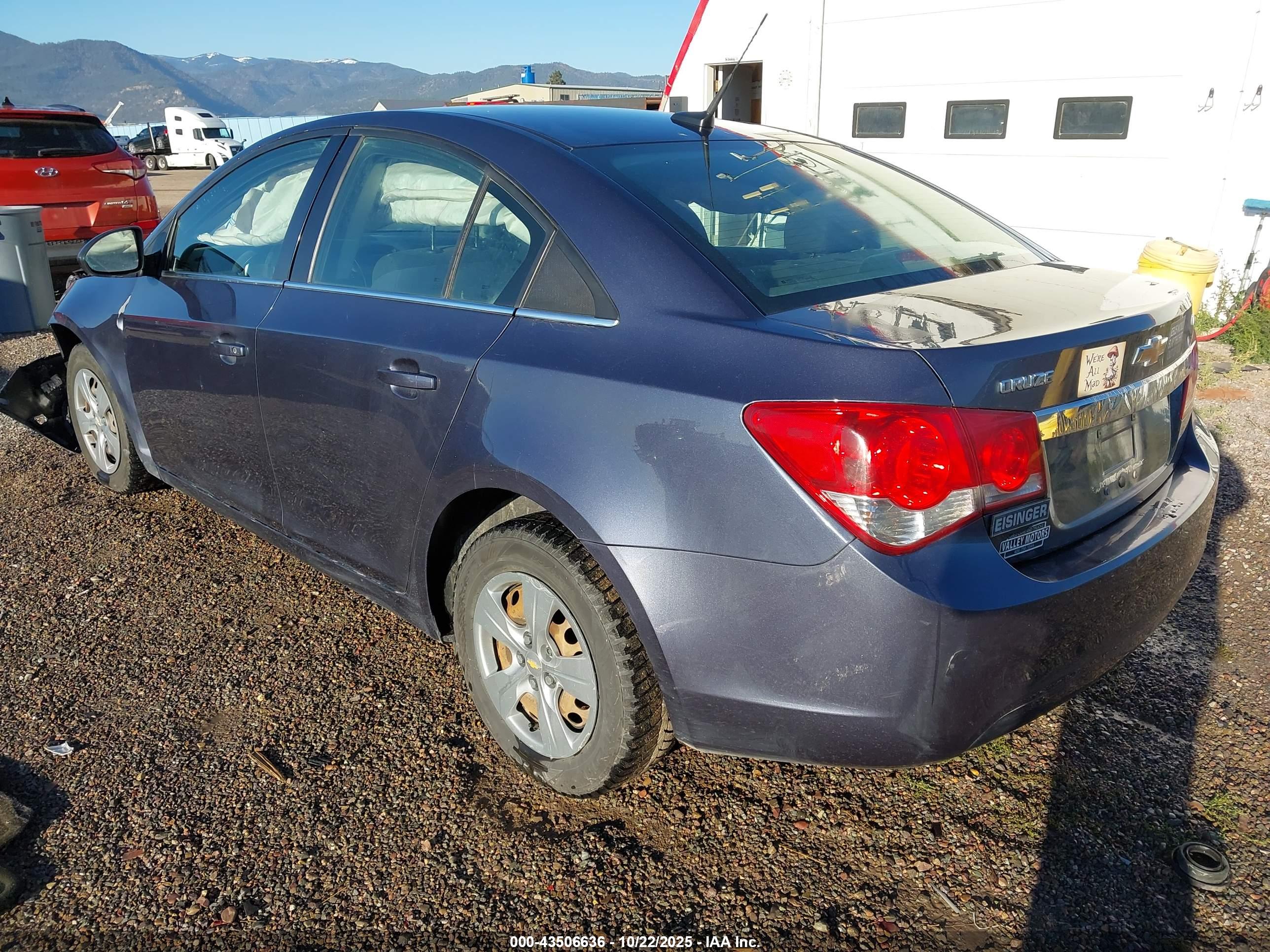 CHEVROLET CRUZE image 3