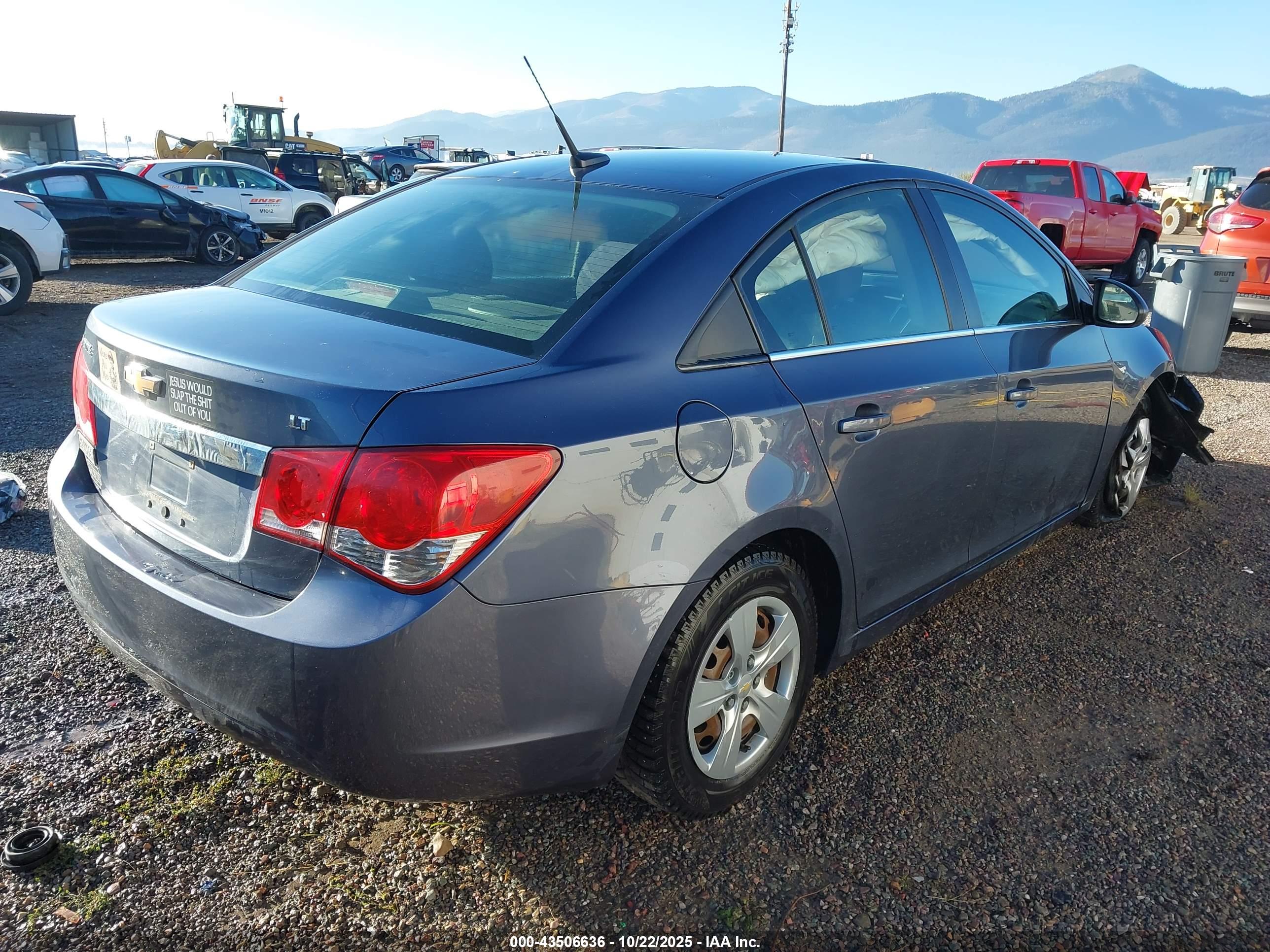 CHEVROLET CRUZE image 4