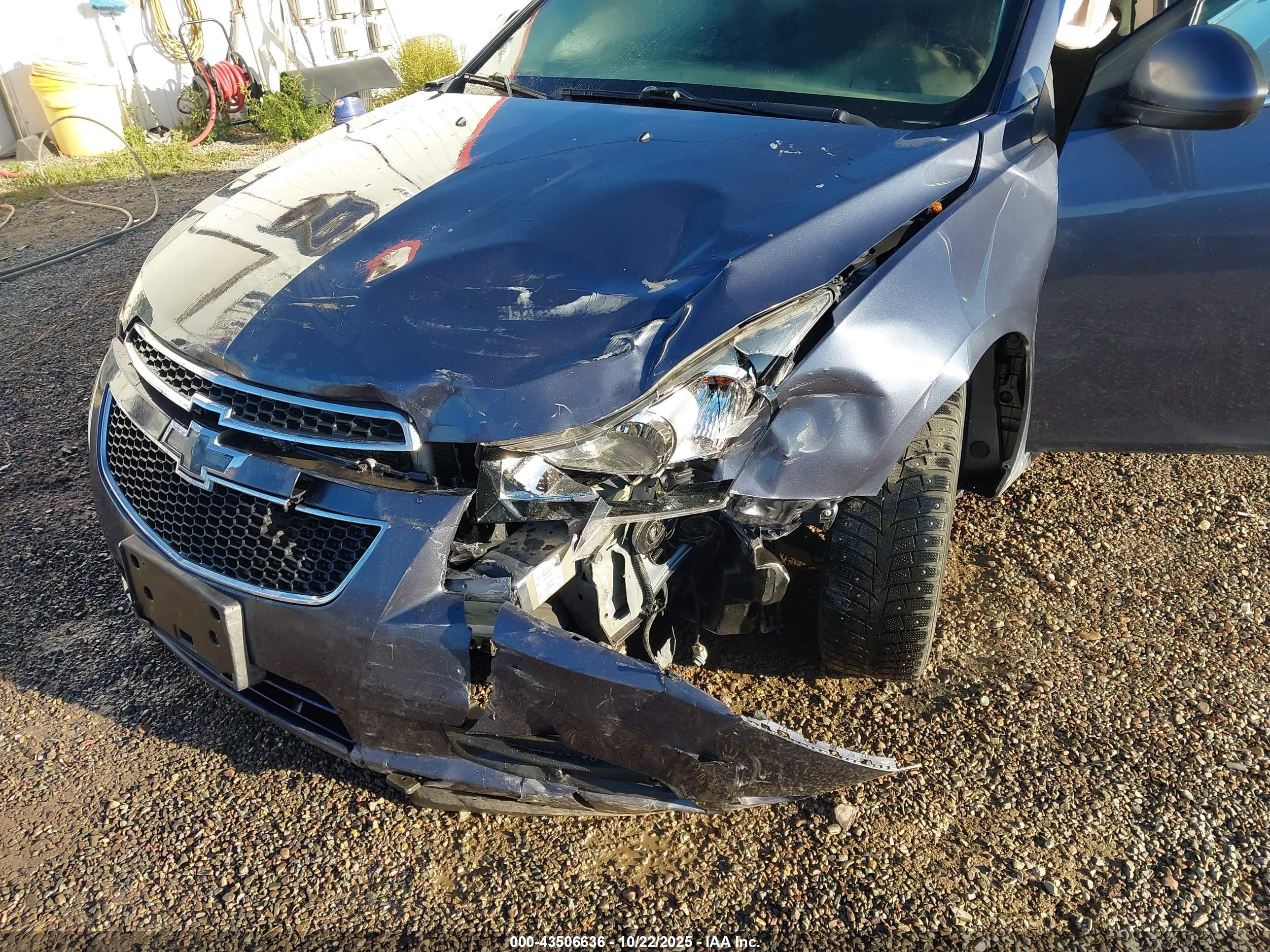 CHEVROLET CRUZE image 6