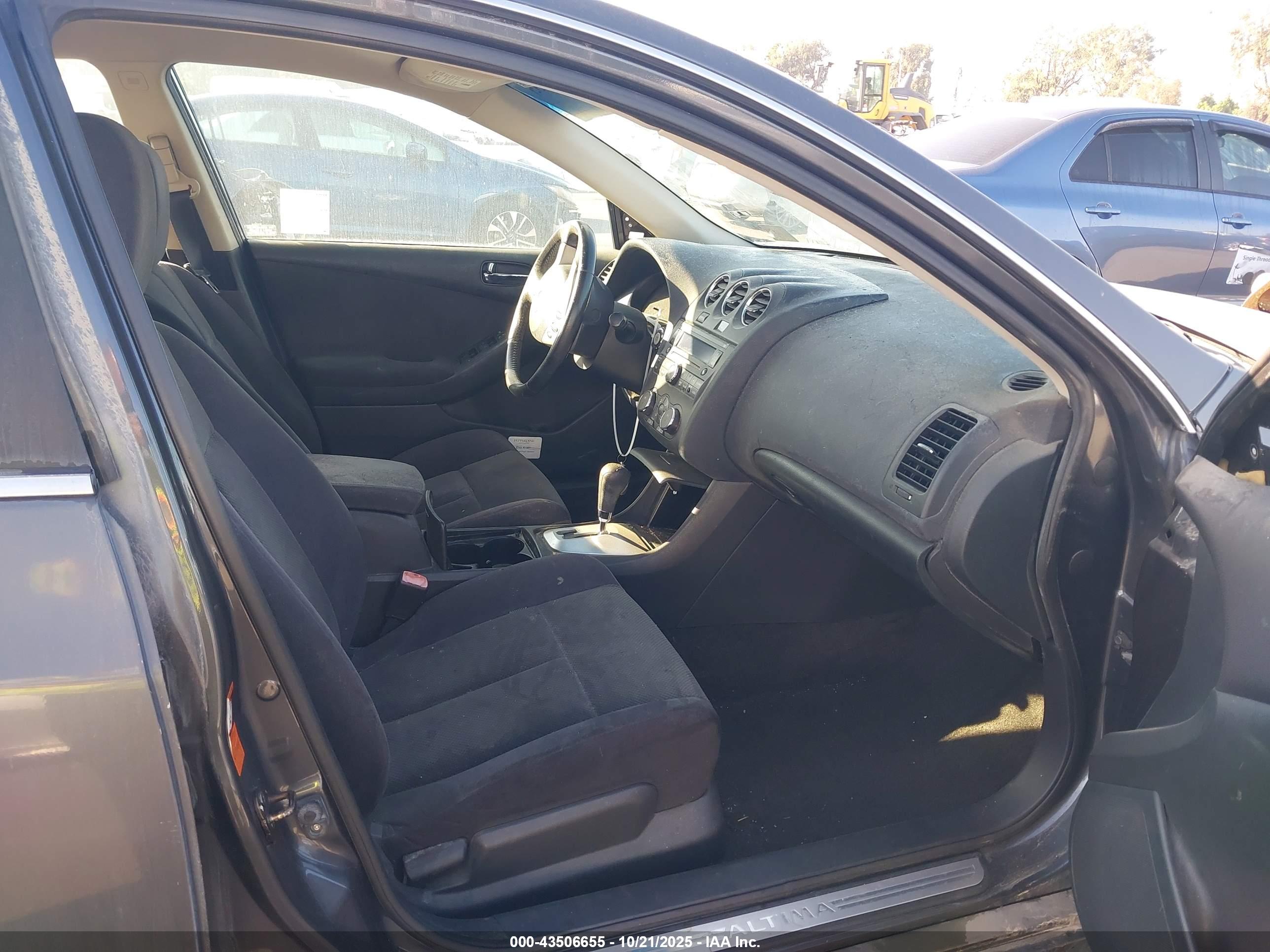 NISSAN ALTIMA image 5