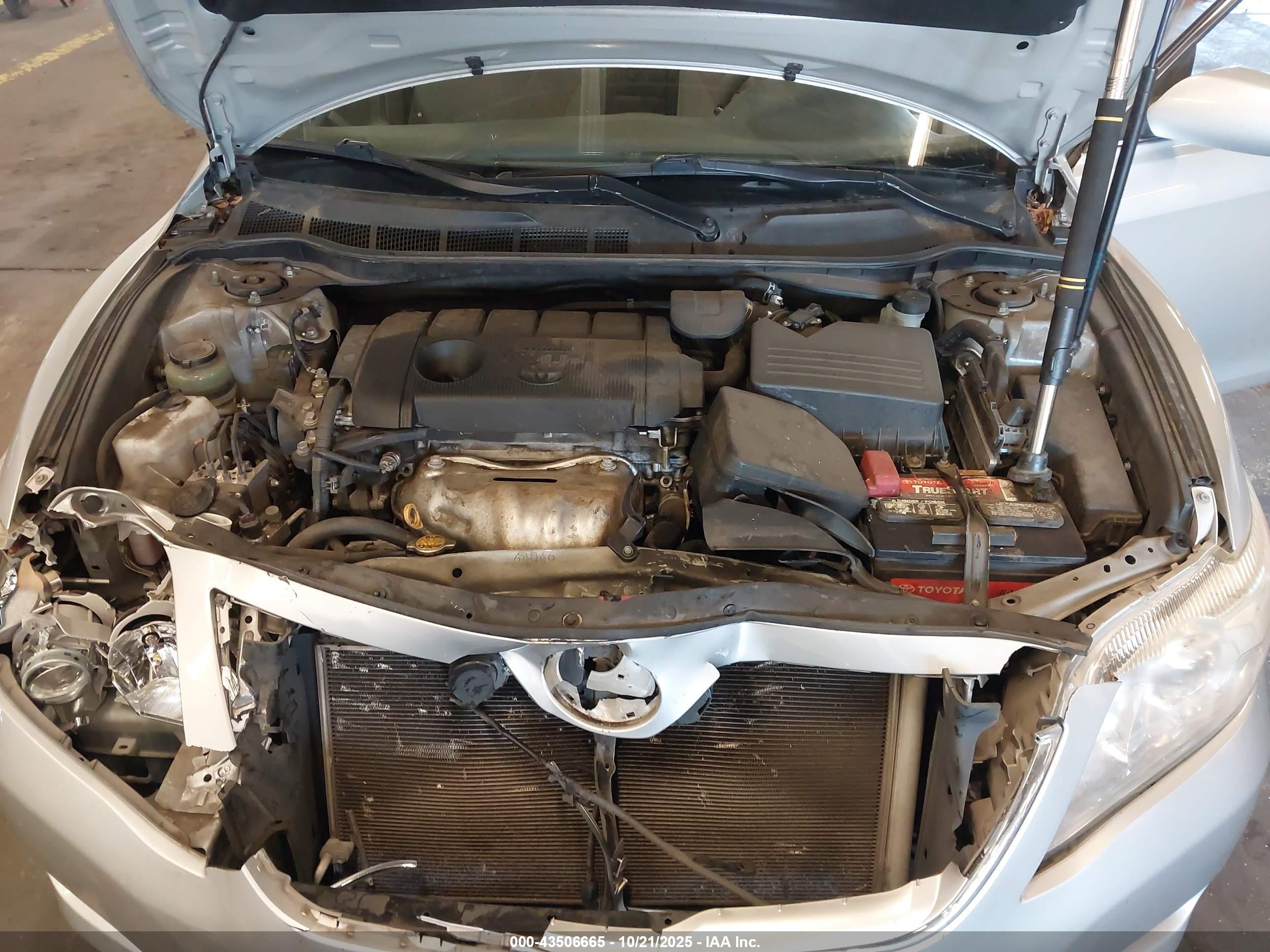 TOYOTA CAMRY image 10