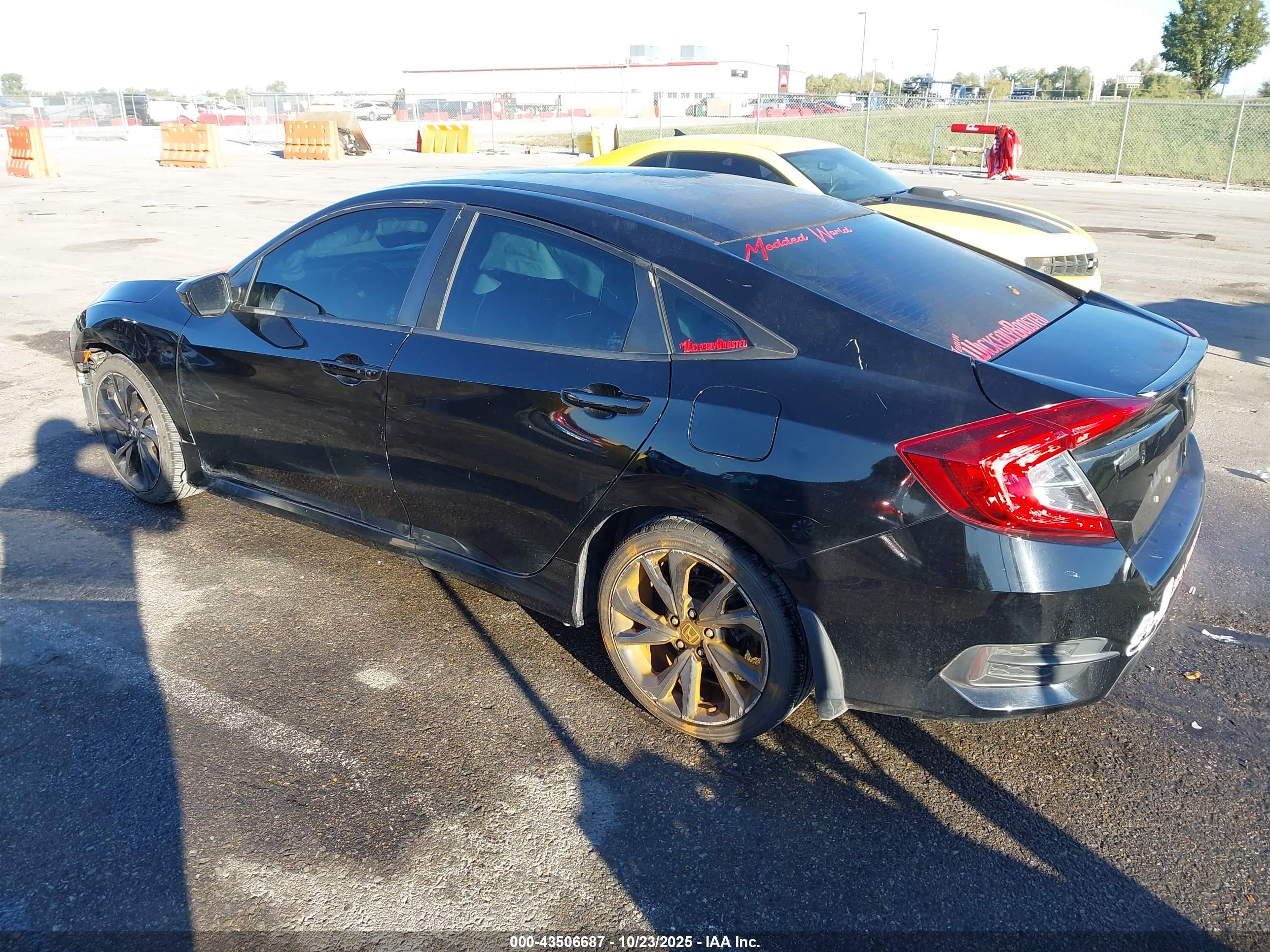 HONDA CIVIC image 3