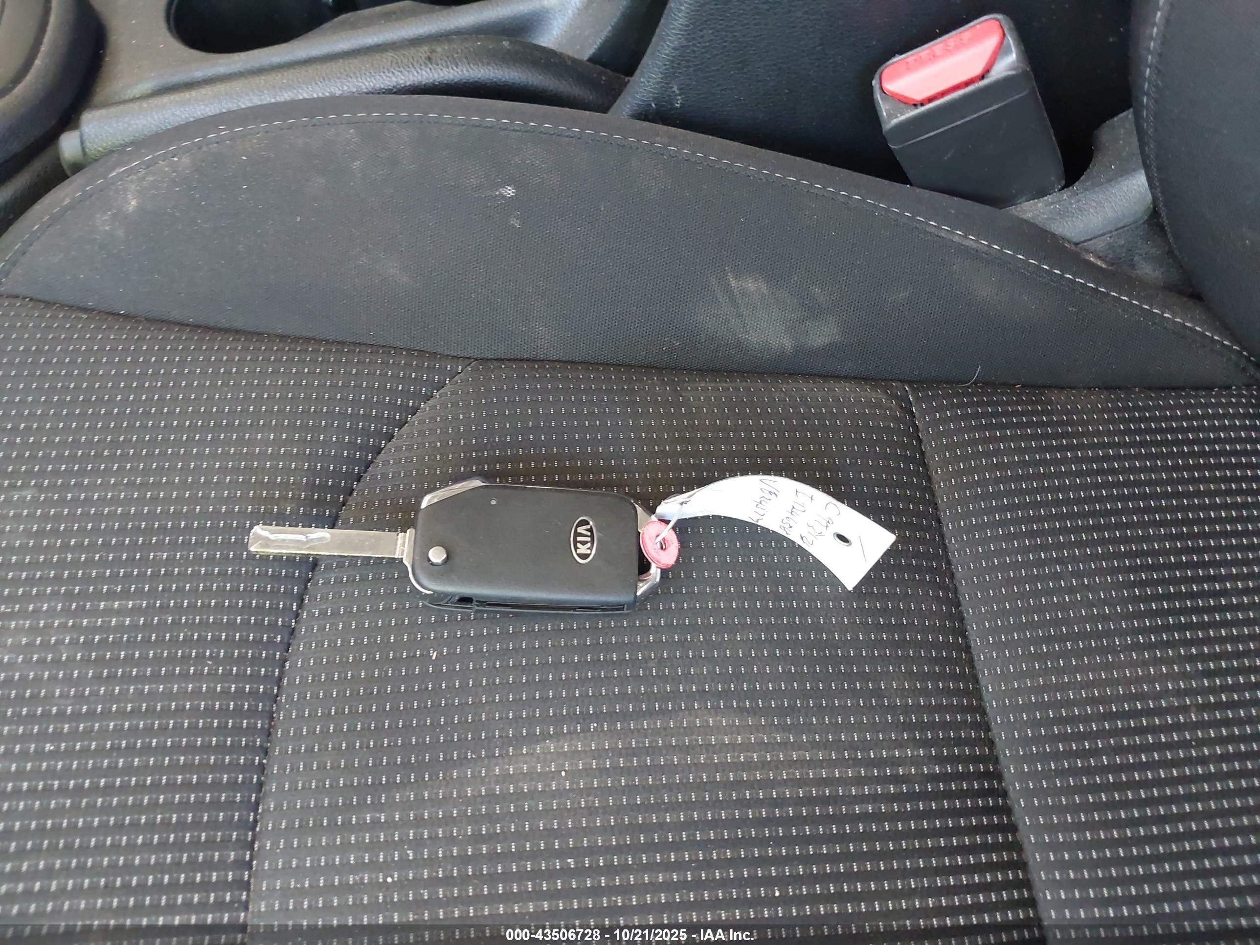 KIA FORTE image 11