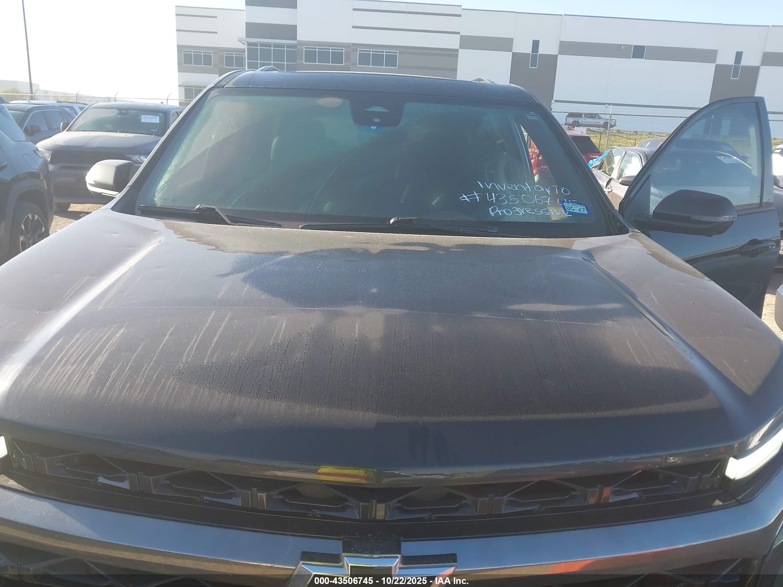 CHEVROLET TRAVERSE image 6