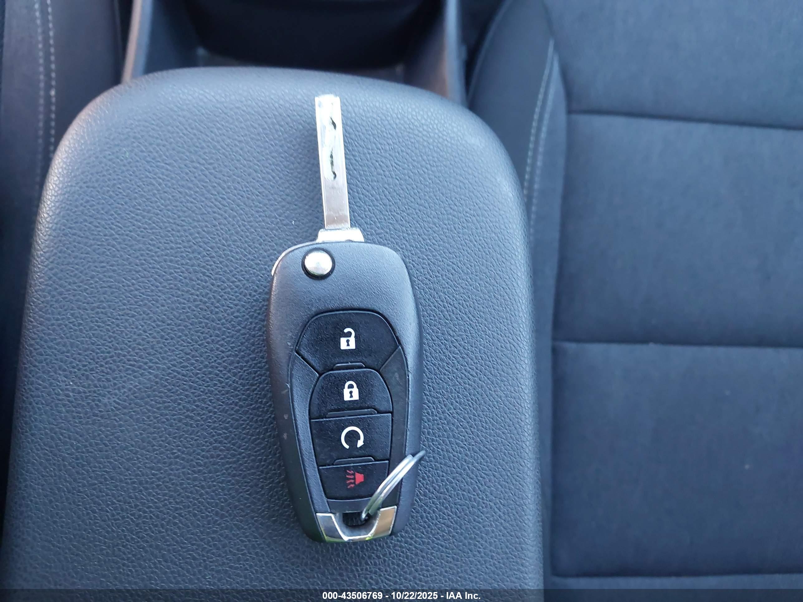 CHEVROLET TRAX image 11