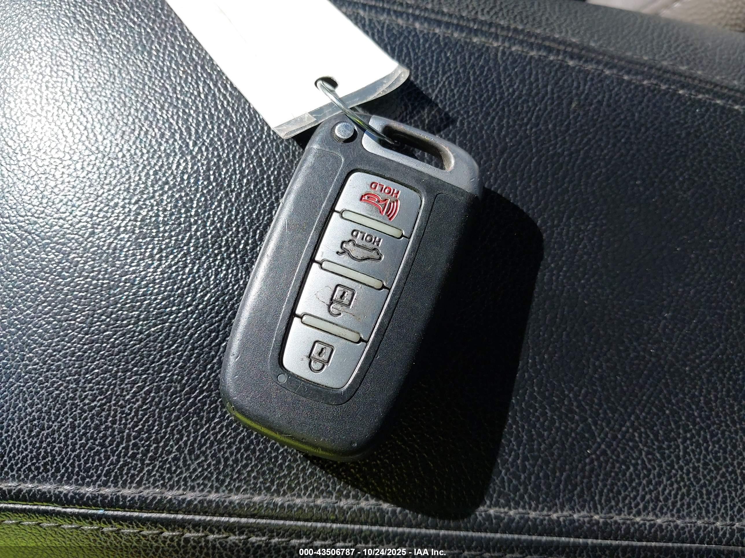 HYUNDAI SONATA image 11