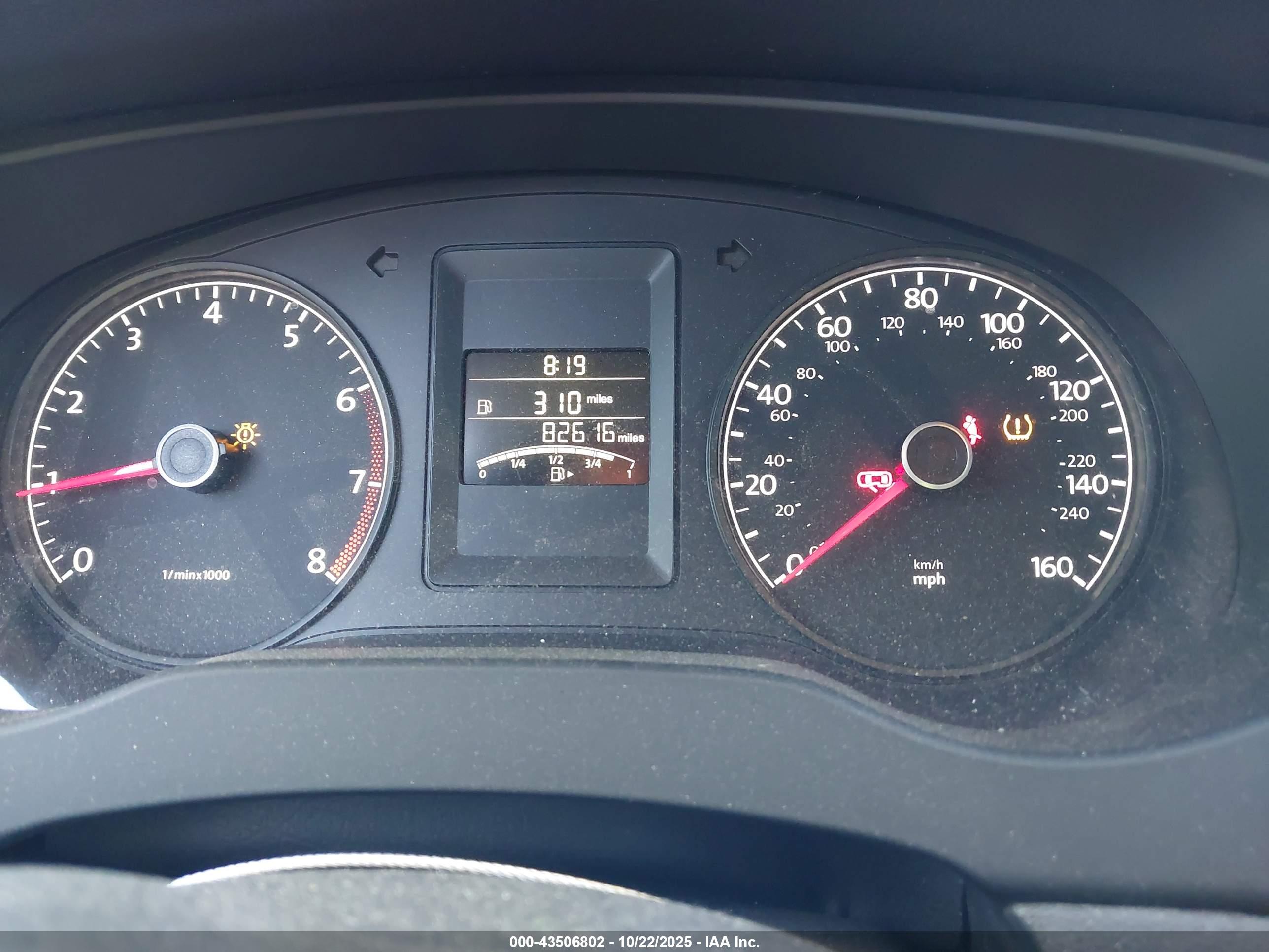 VOLKSWAGEN JETTA image 7