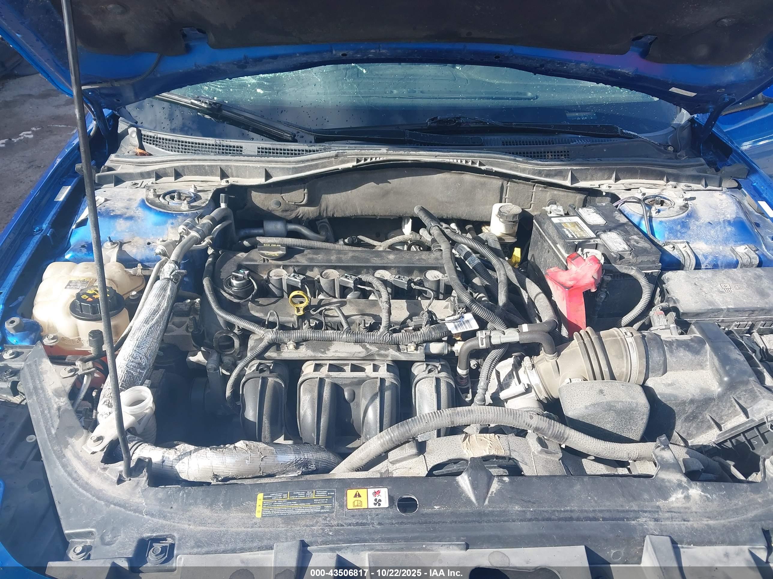 FORD FUSION image 10