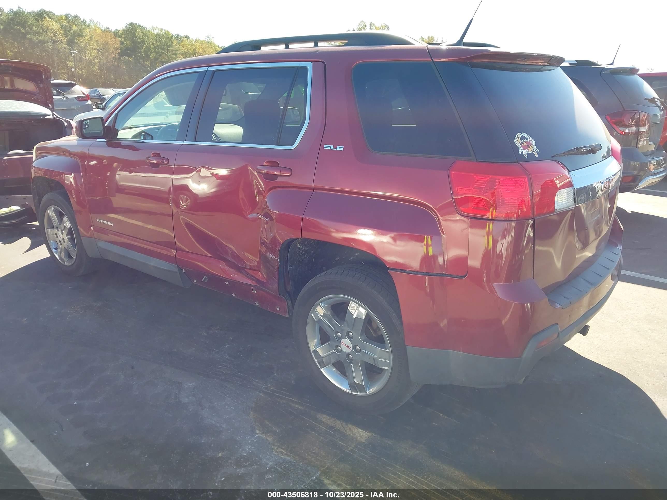 GMC TERRAIN image 3