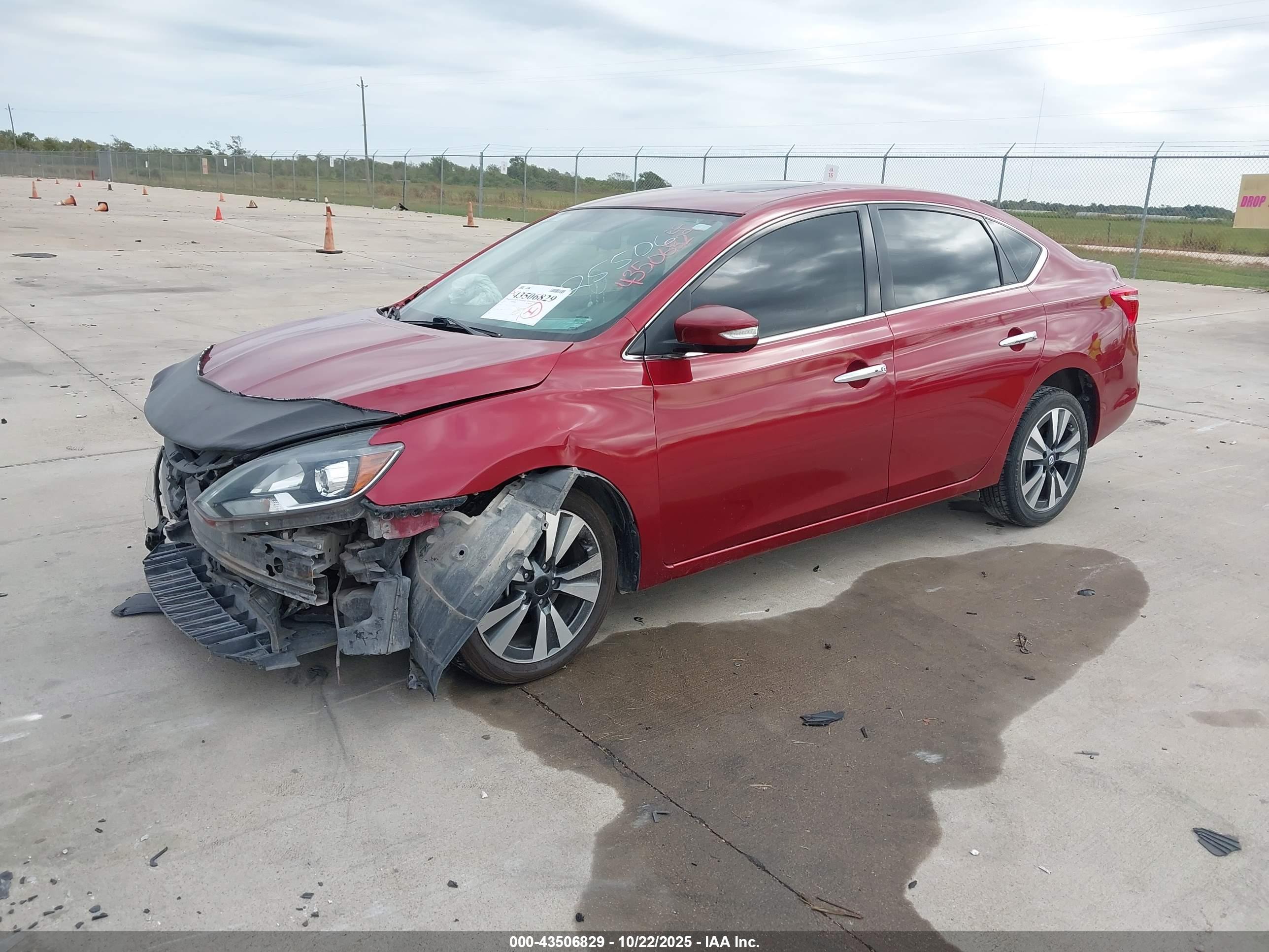NISSAN SENTRA image 2