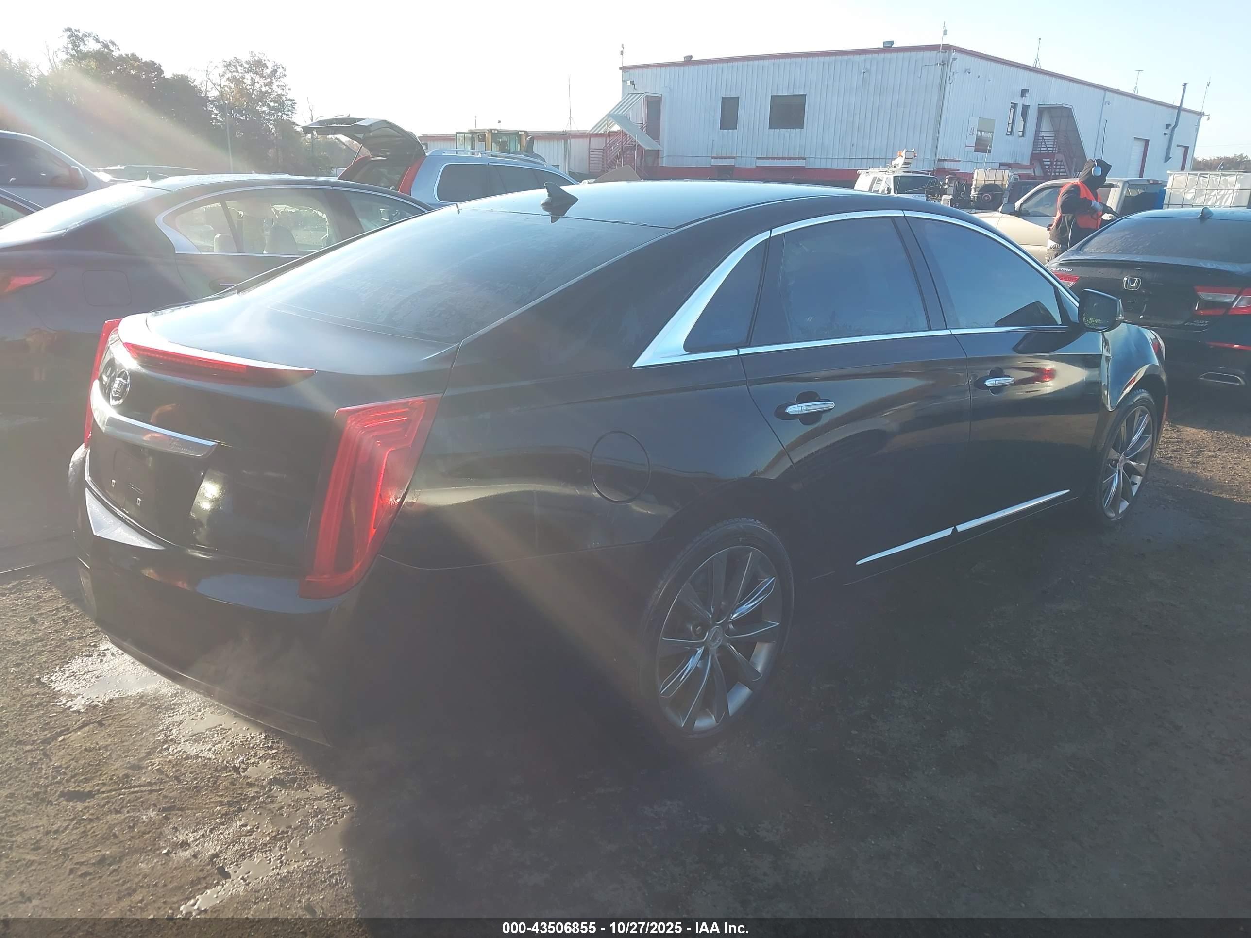 CADILLAC XTS image 4