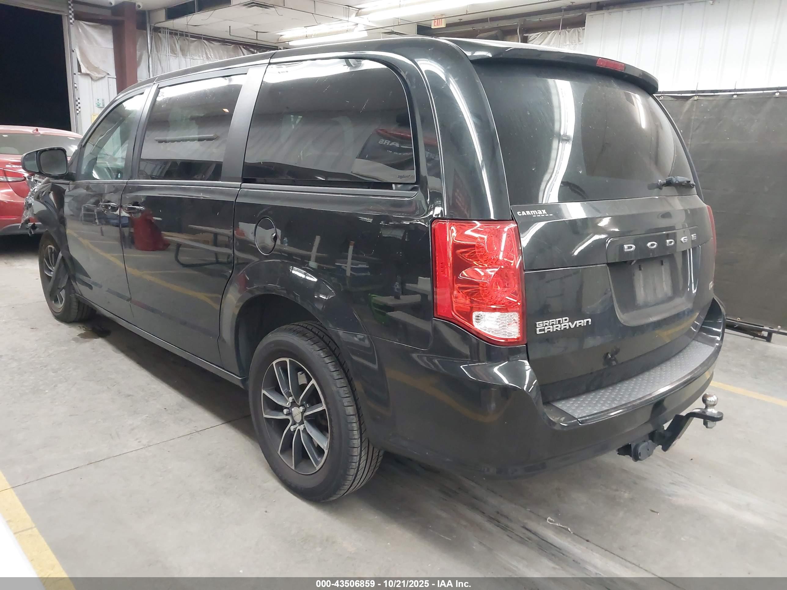 DODGE GRAND image 3