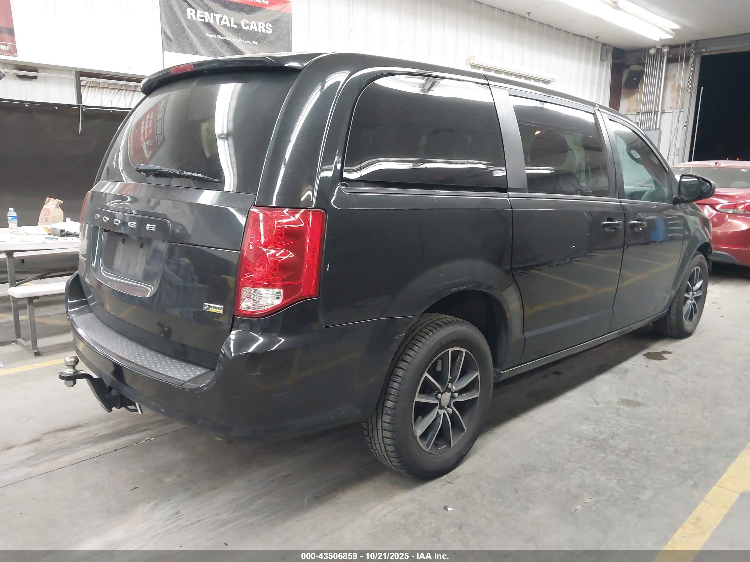 DODGE GRAND image 4