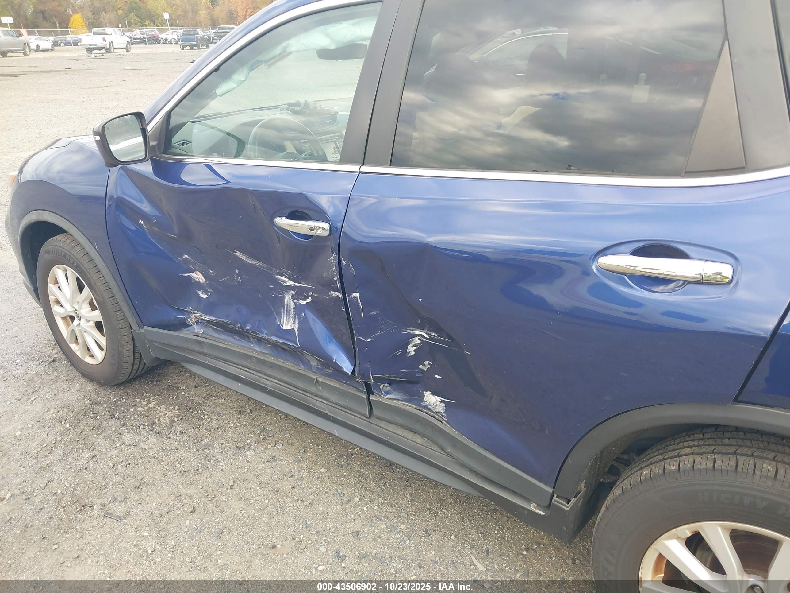 NISSAN ROGUE image 6