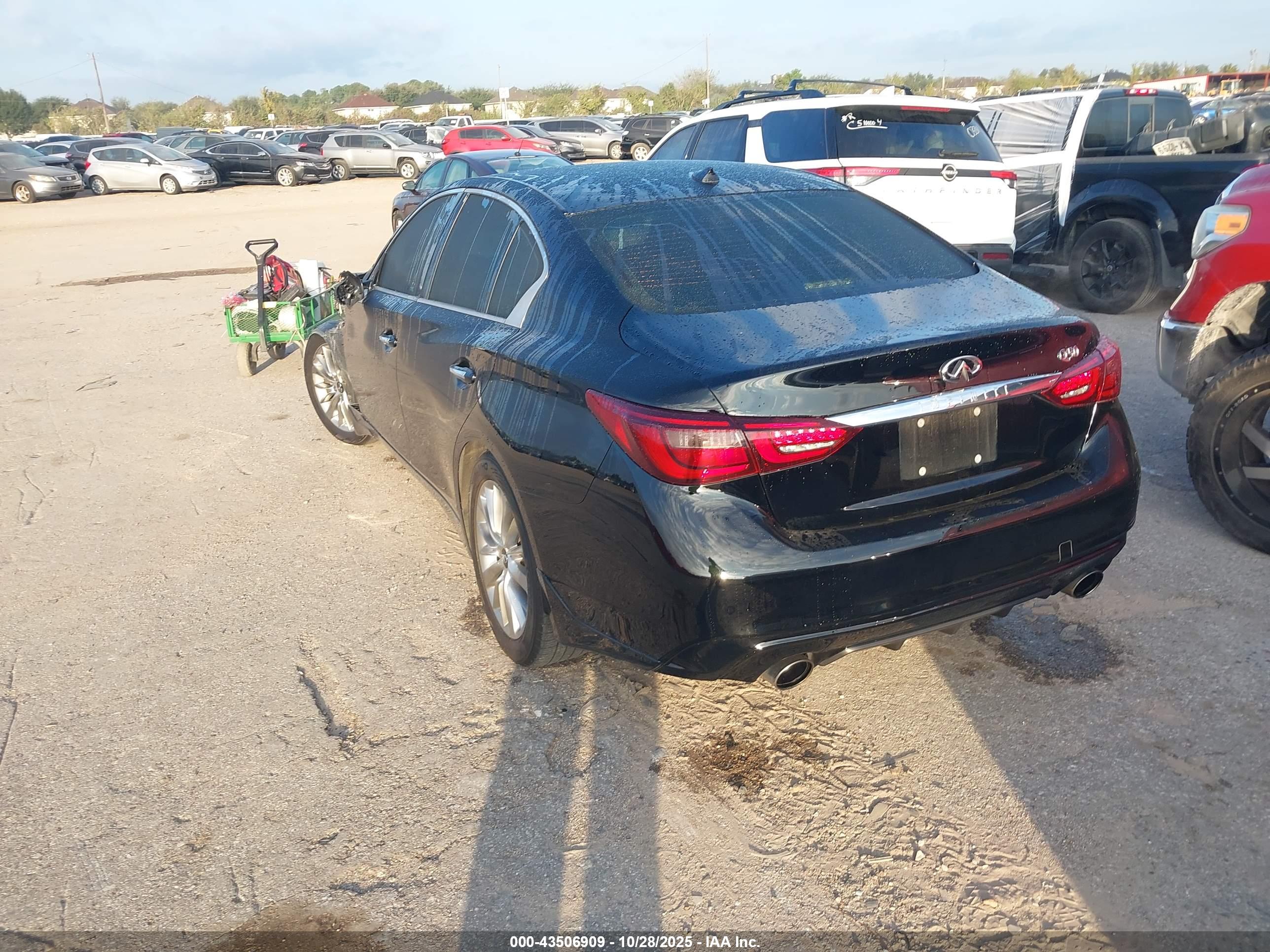 INFINITI Q50 image 3