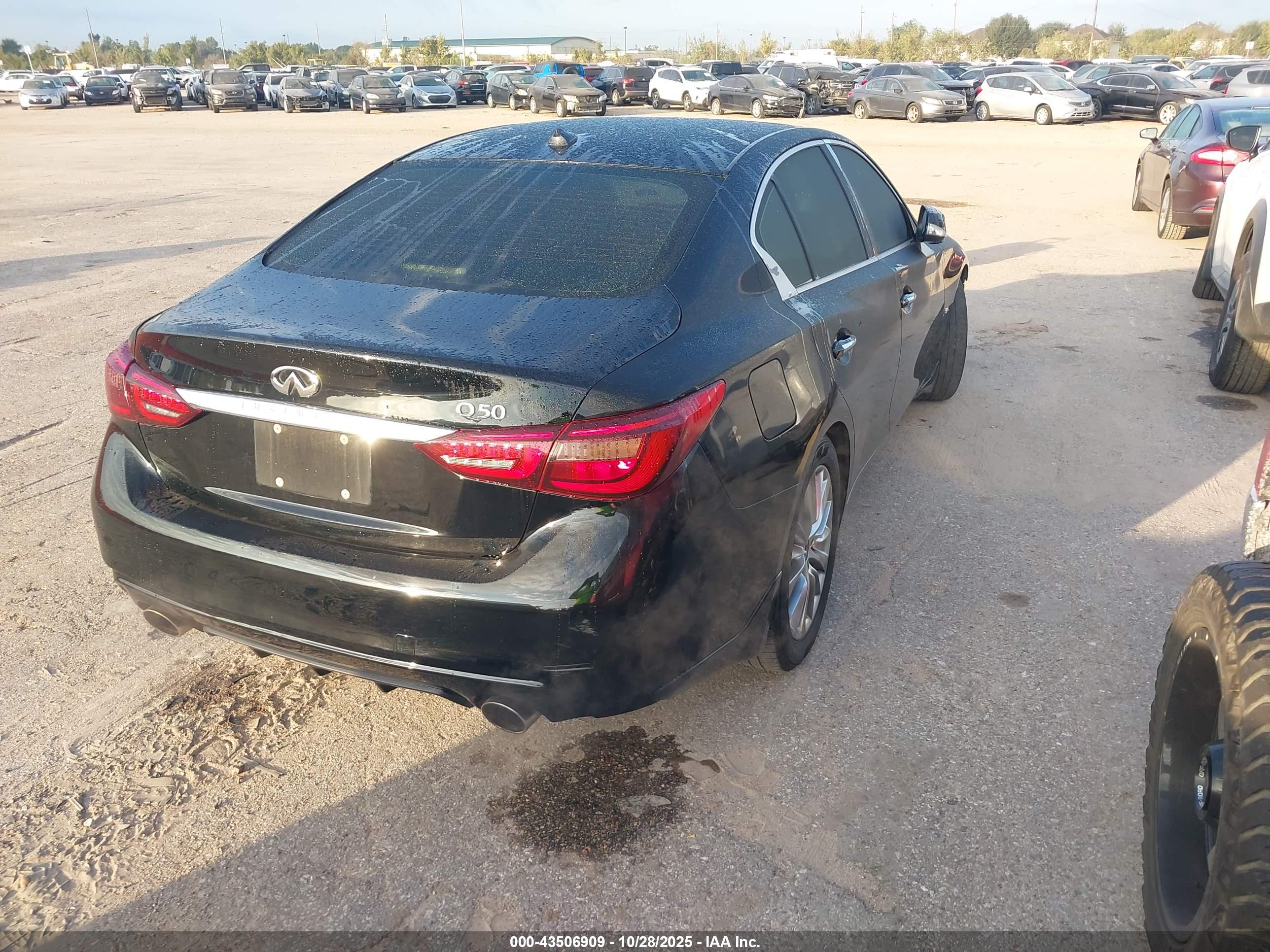 INFINITI Q50 image 4
