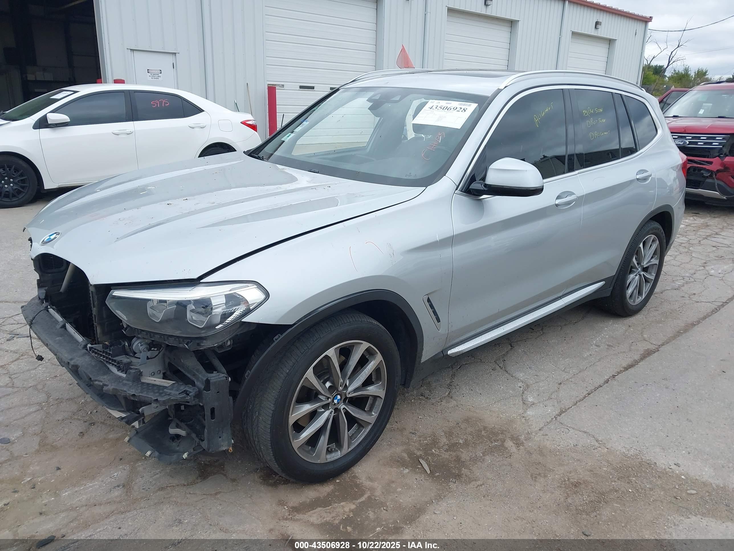 BMW X3 image 2