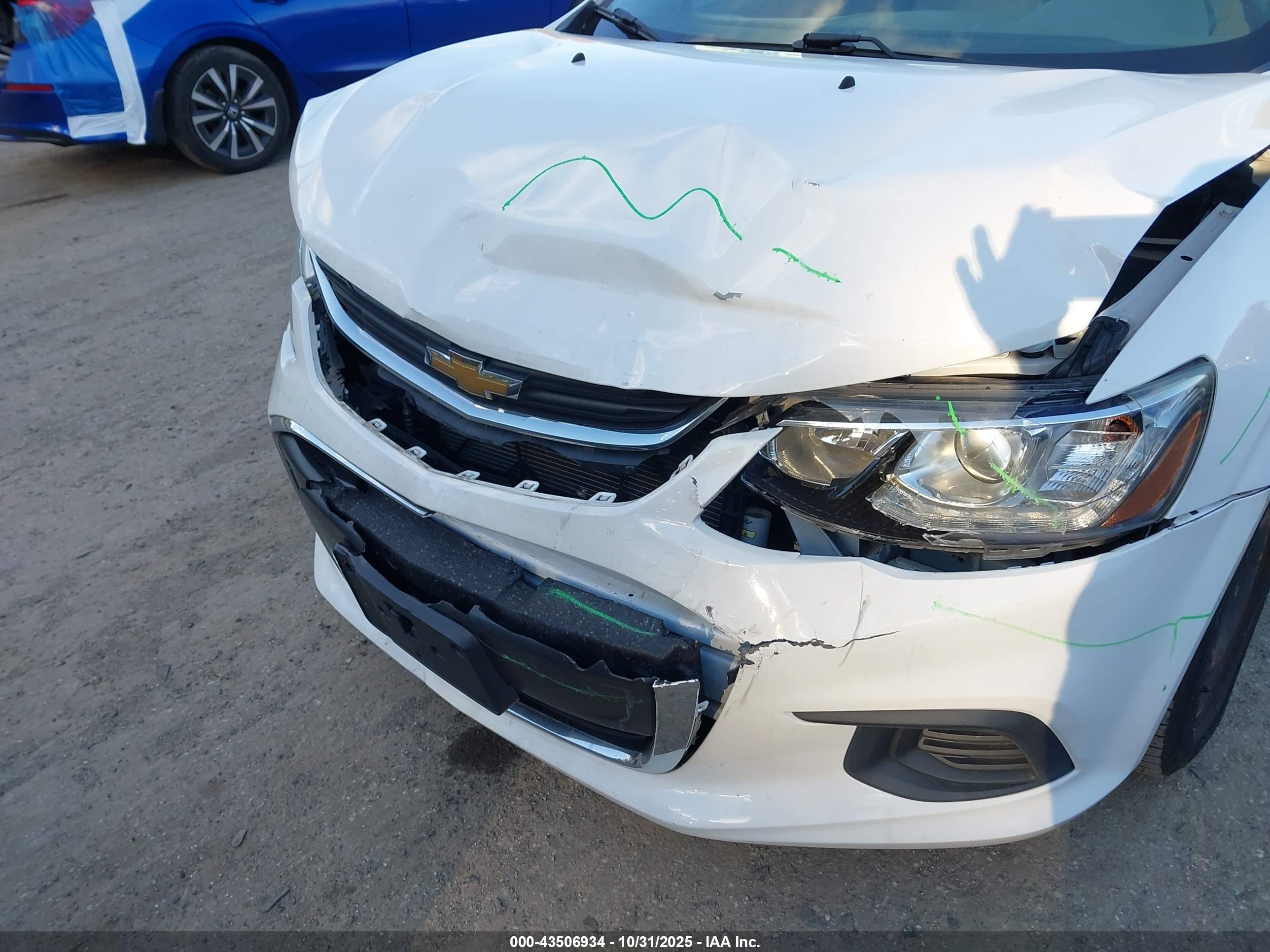 CHEVROLET SONIC image 6