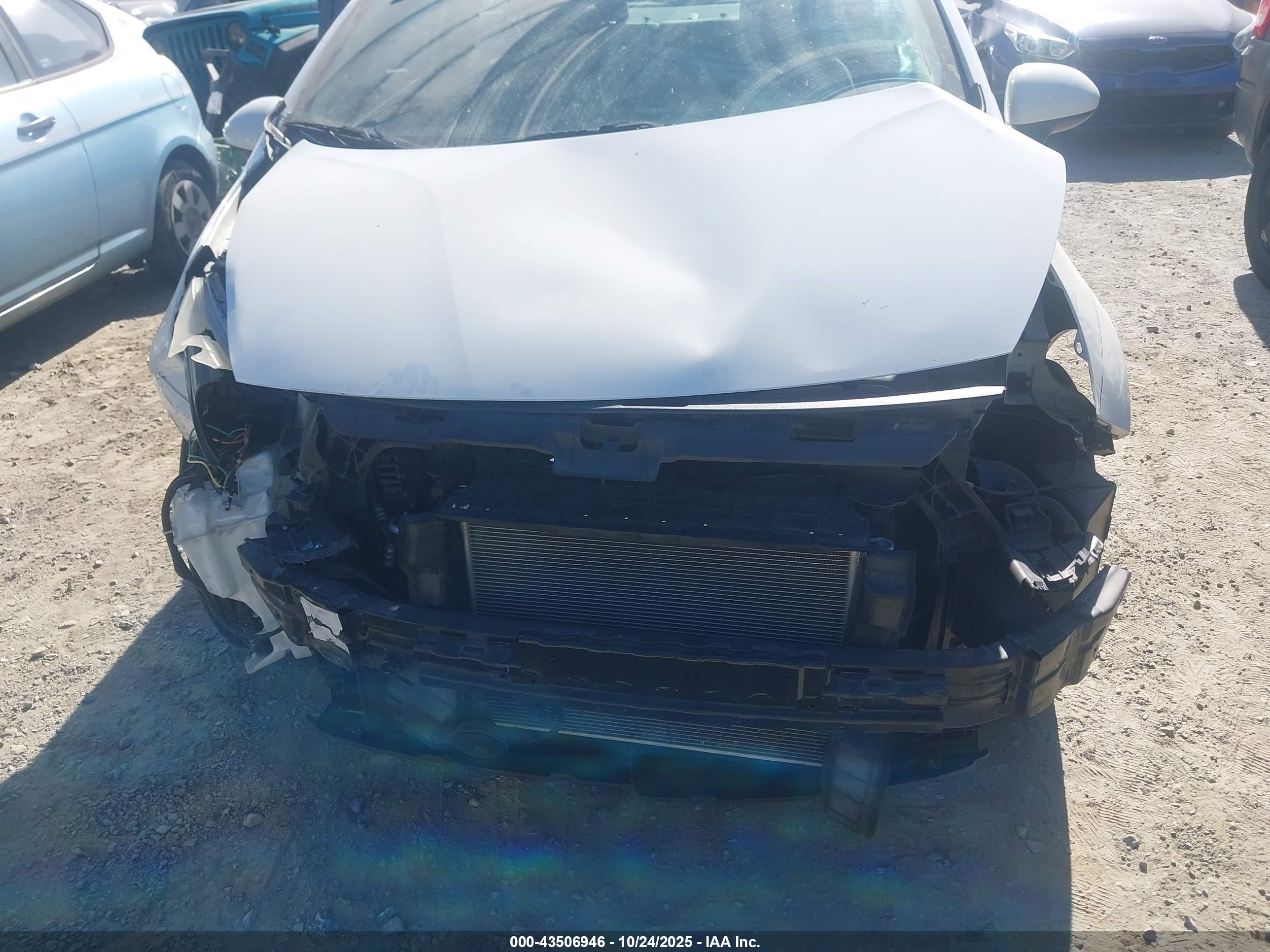 KIA RIO image 6
