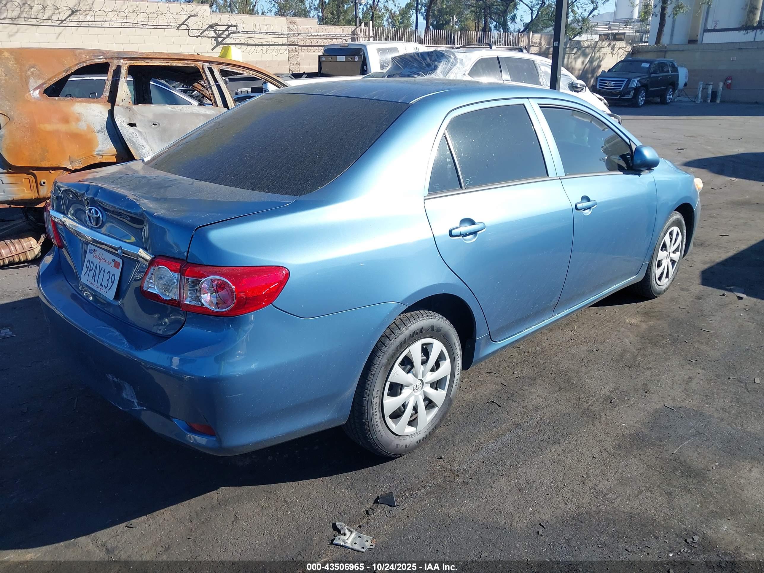 TOYOTA COROLLA image 4